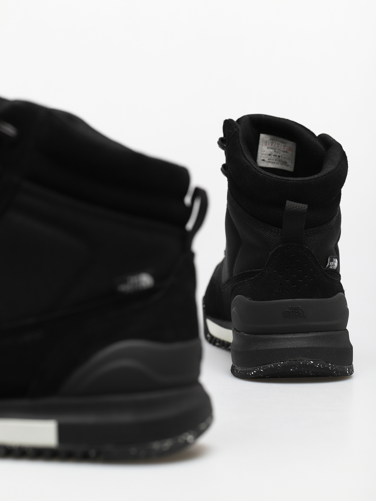 The North Face Back To Berkeley III Textile Wp Cipők (tnf black/tnf white)