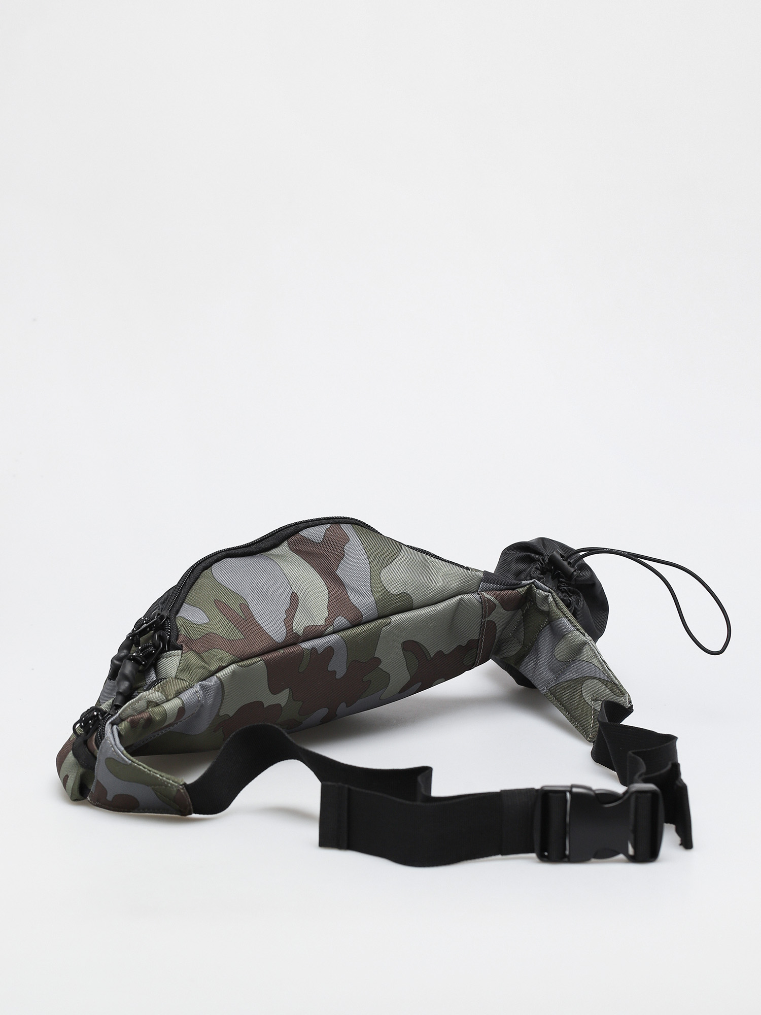DC Dude Övtáska (woodlandcamocastlrck)