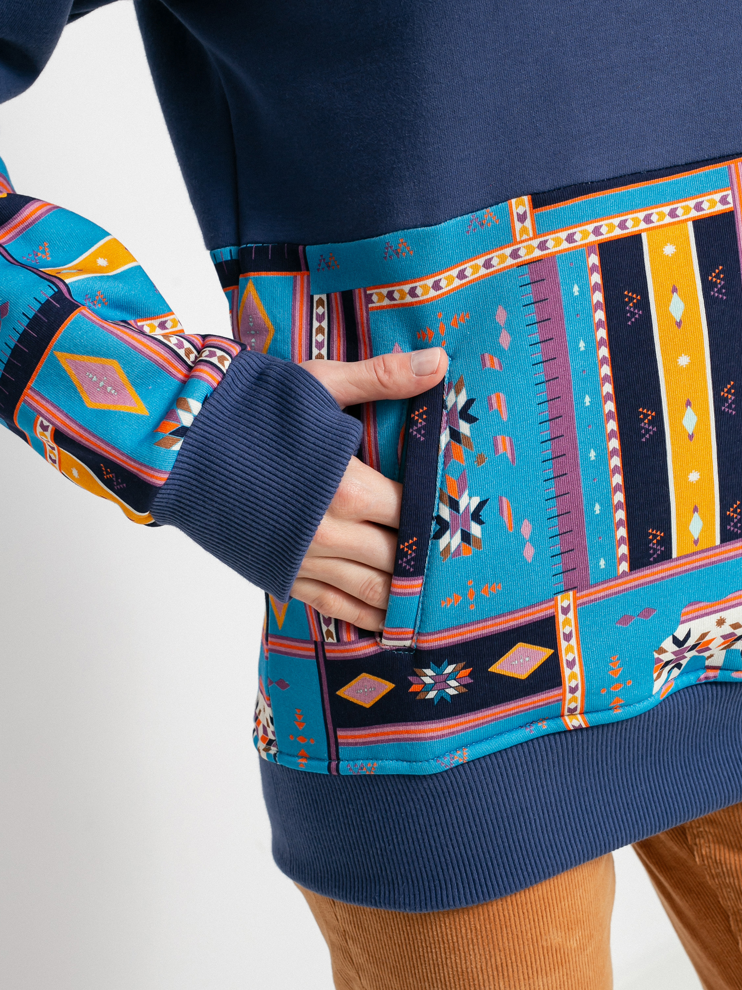 Femi Stories Kenta HD Kapucnis pulóver Wmn (wds)