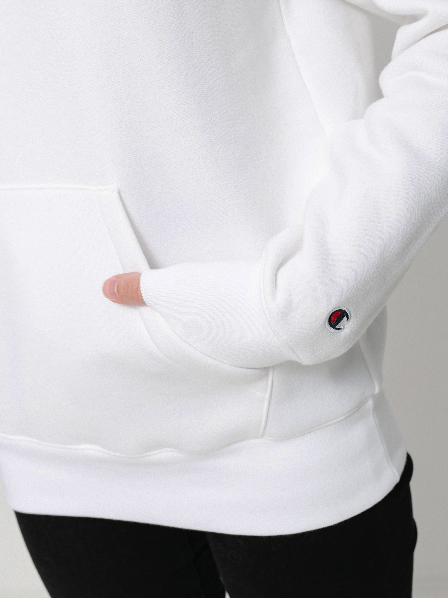 Champion Sweatshirt HD 114694 Kapucnis pulóver Wmn (wht)