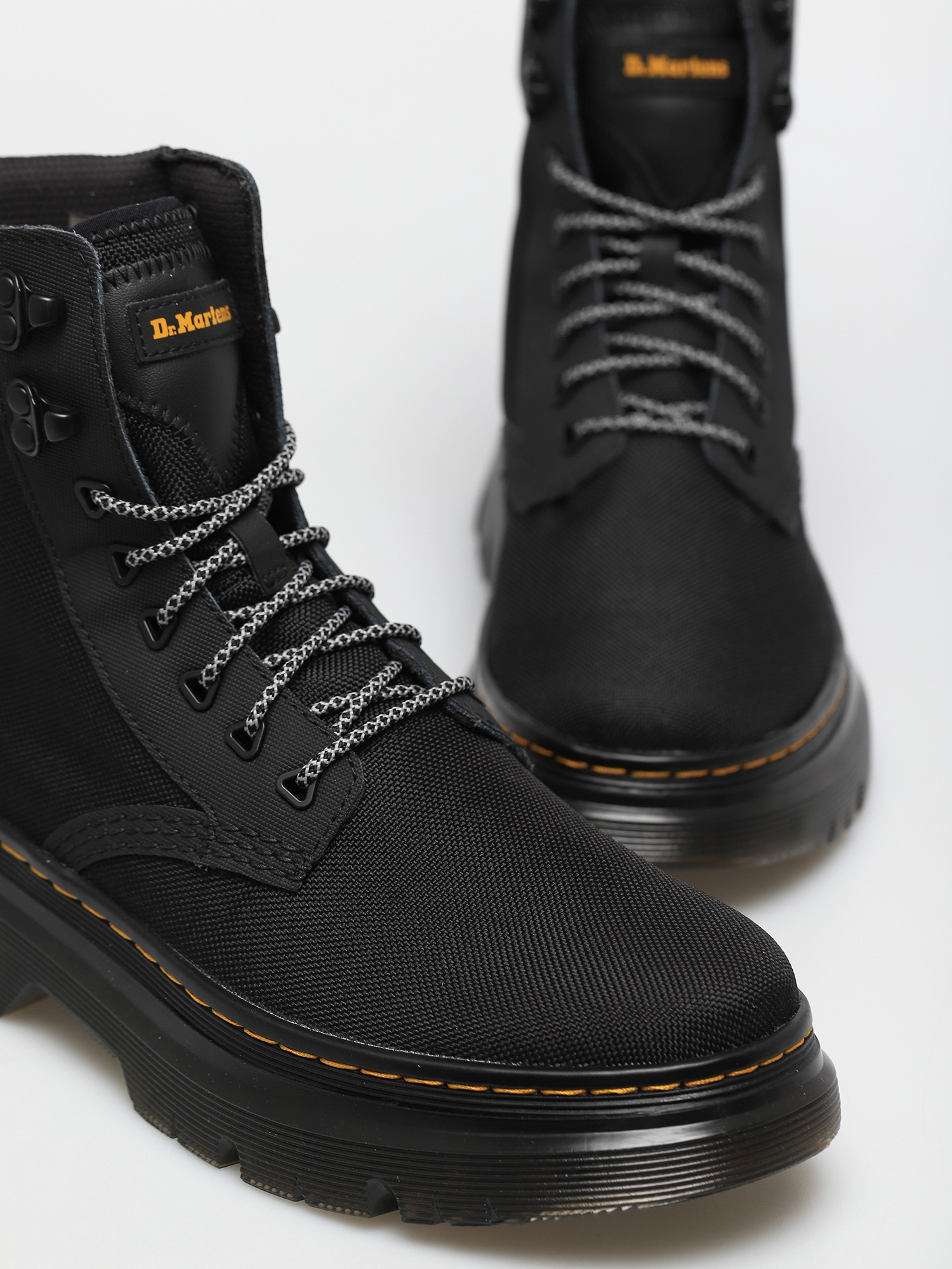 Dr. Martens Tarik Cipők (black)