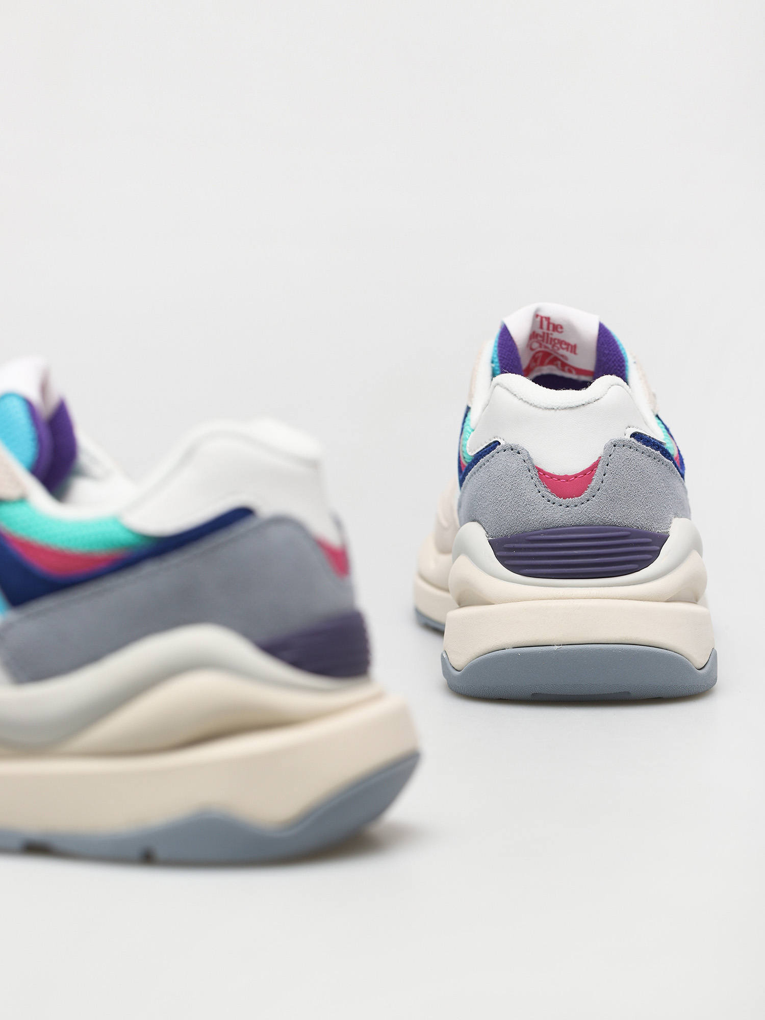 New Balance 5740 Cipők Wmn (astral glow)