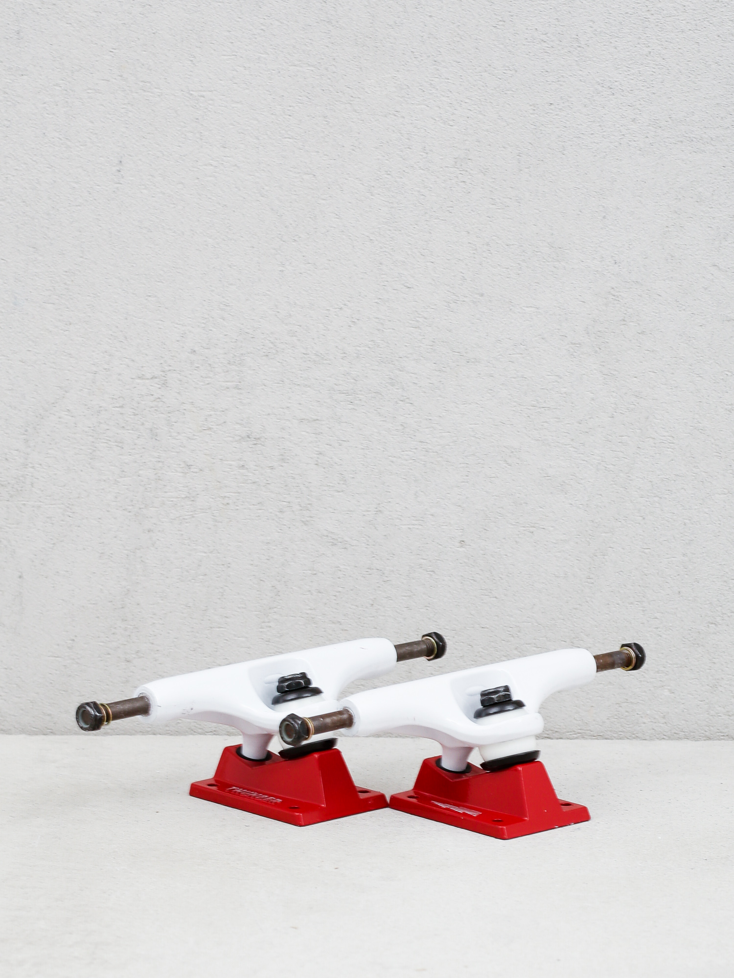 Thunder Bradley Kb Room Gördeszka felfüggesztés (white/red)