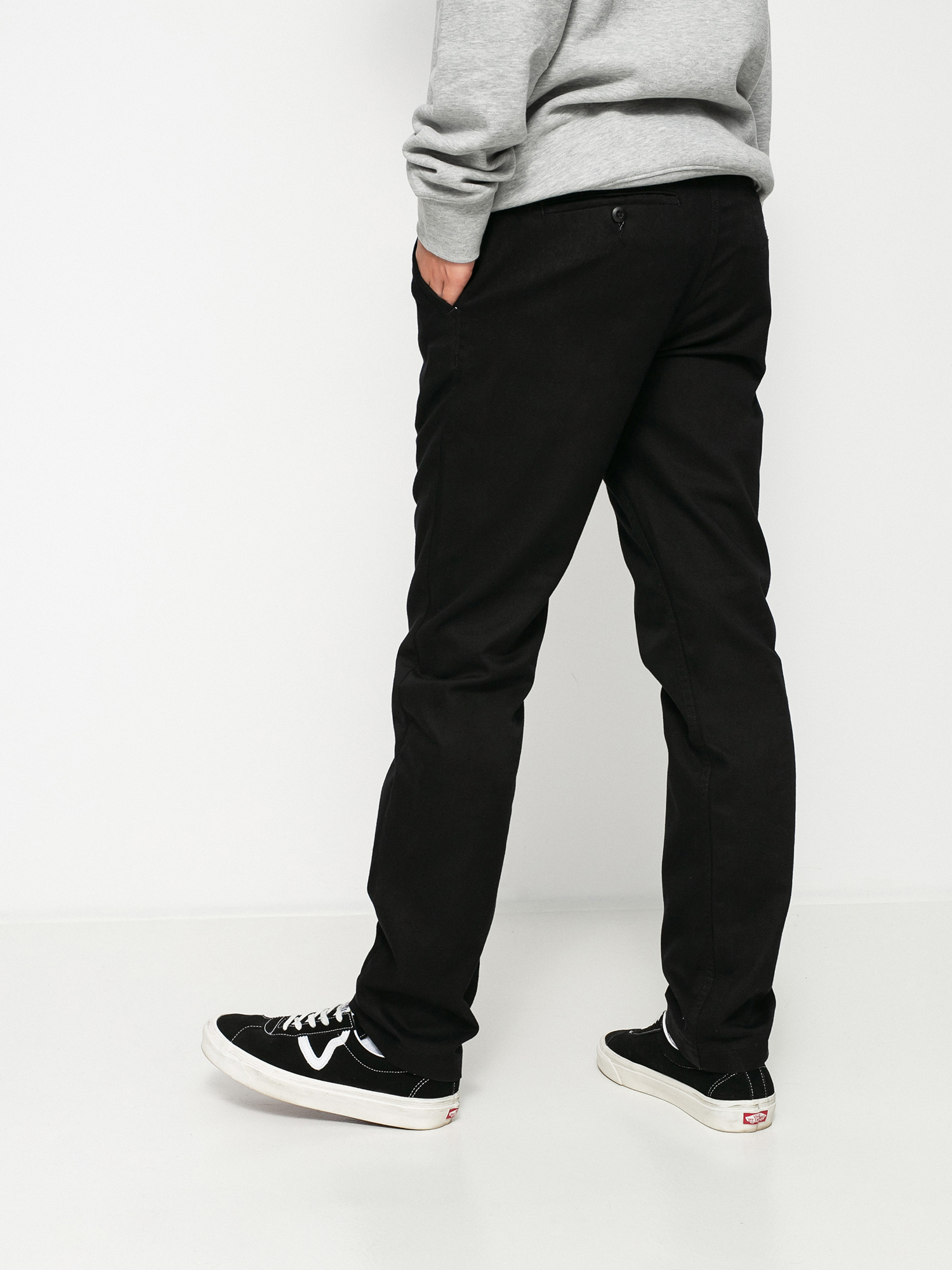 Vans Authentic Chino Slim Kisnadrág (black)