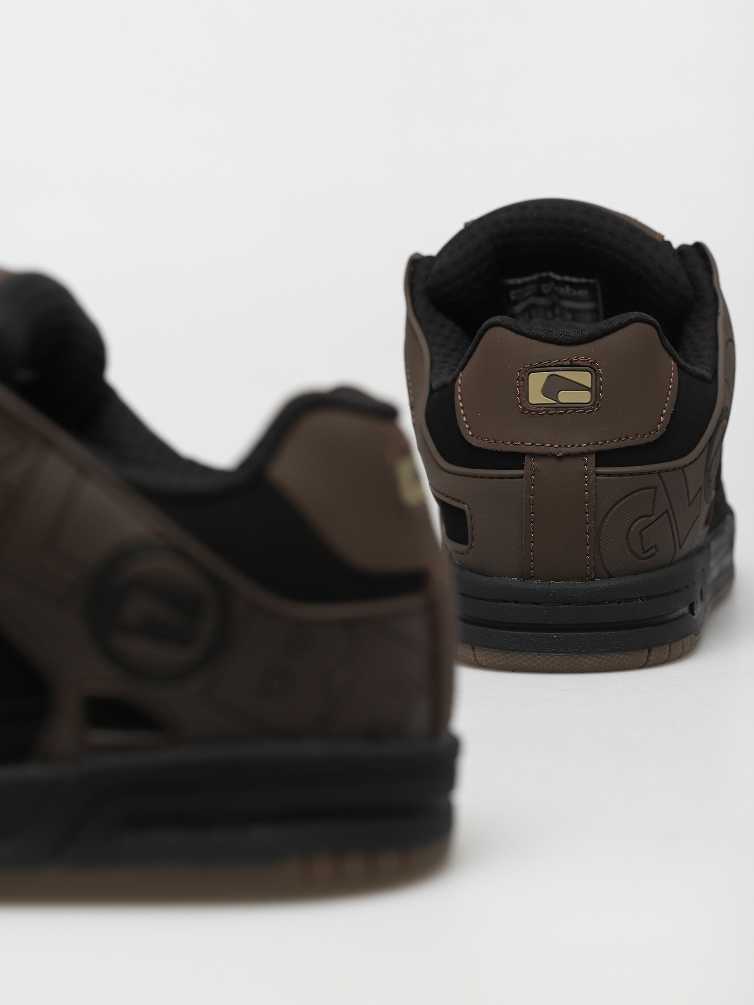 Globe Tilt Cipők (black/brown)