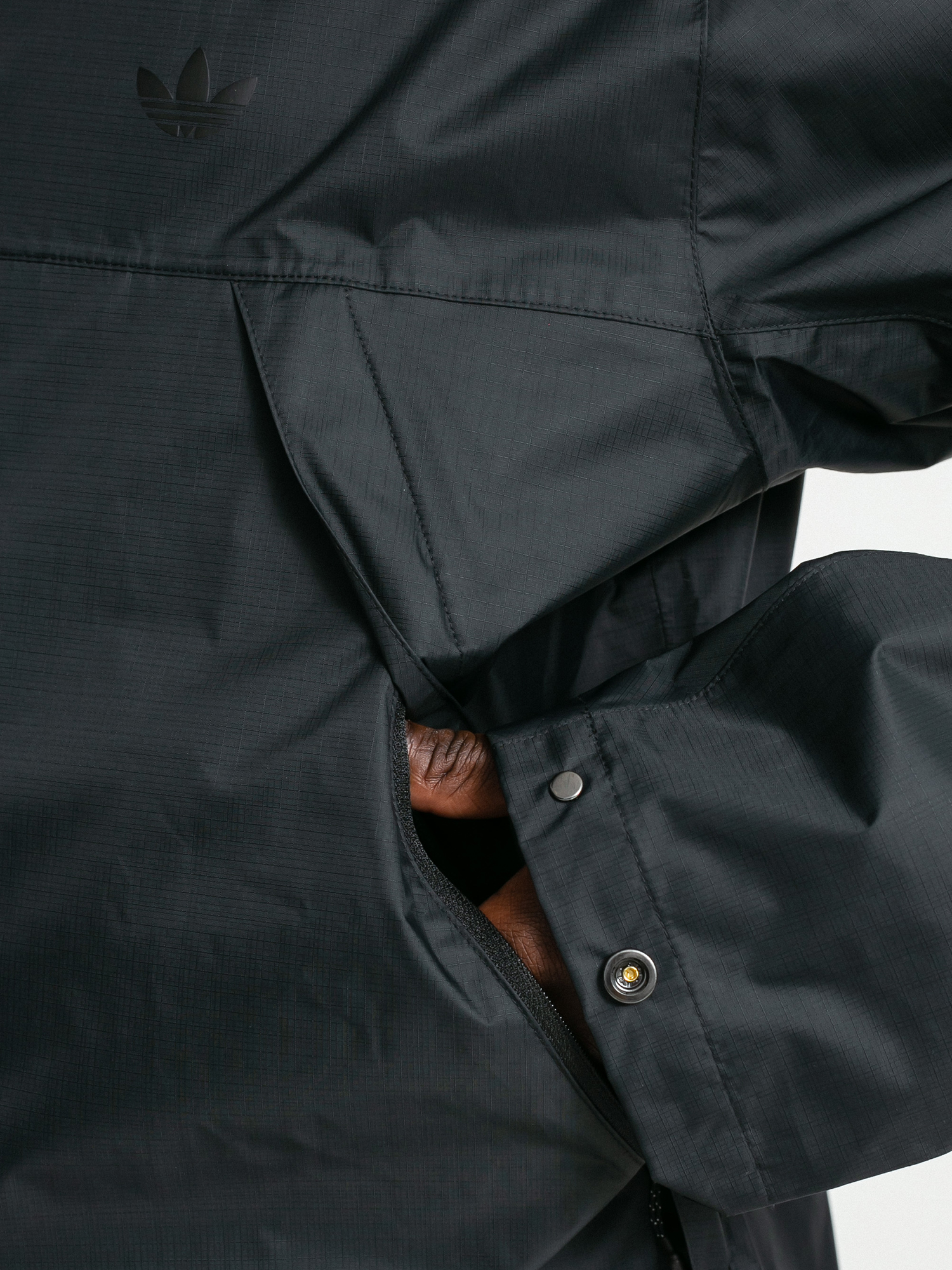 adidas Tech Shell Dzseki (black)