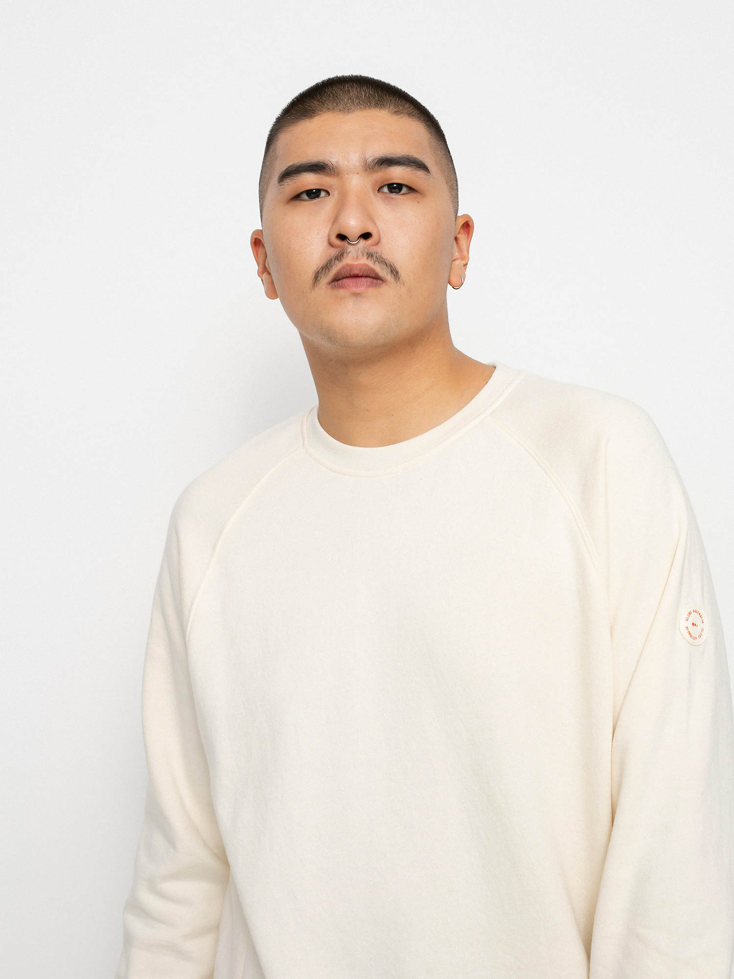 Globe Traveller Crew Pulóver (bleach free dye free)