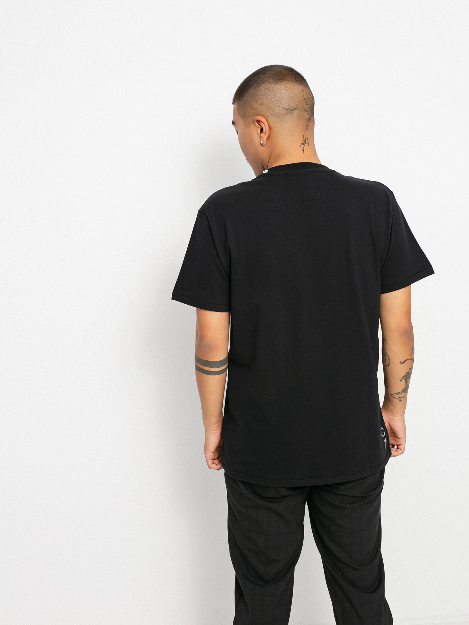 Globe Lv Póló (black)