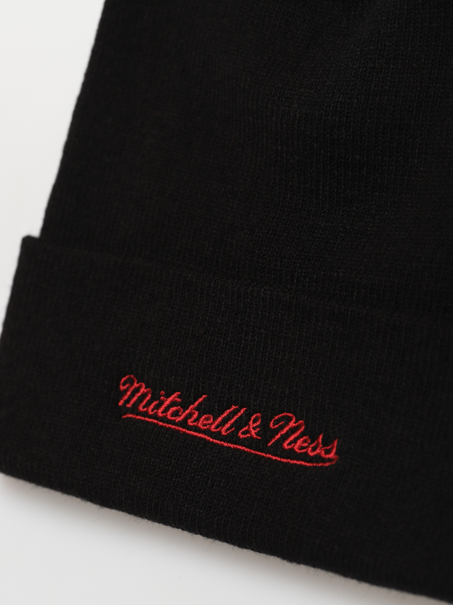 Mitchell & Ness Team Logo Cuff Knit Chicago Bulls Sapka (black)
