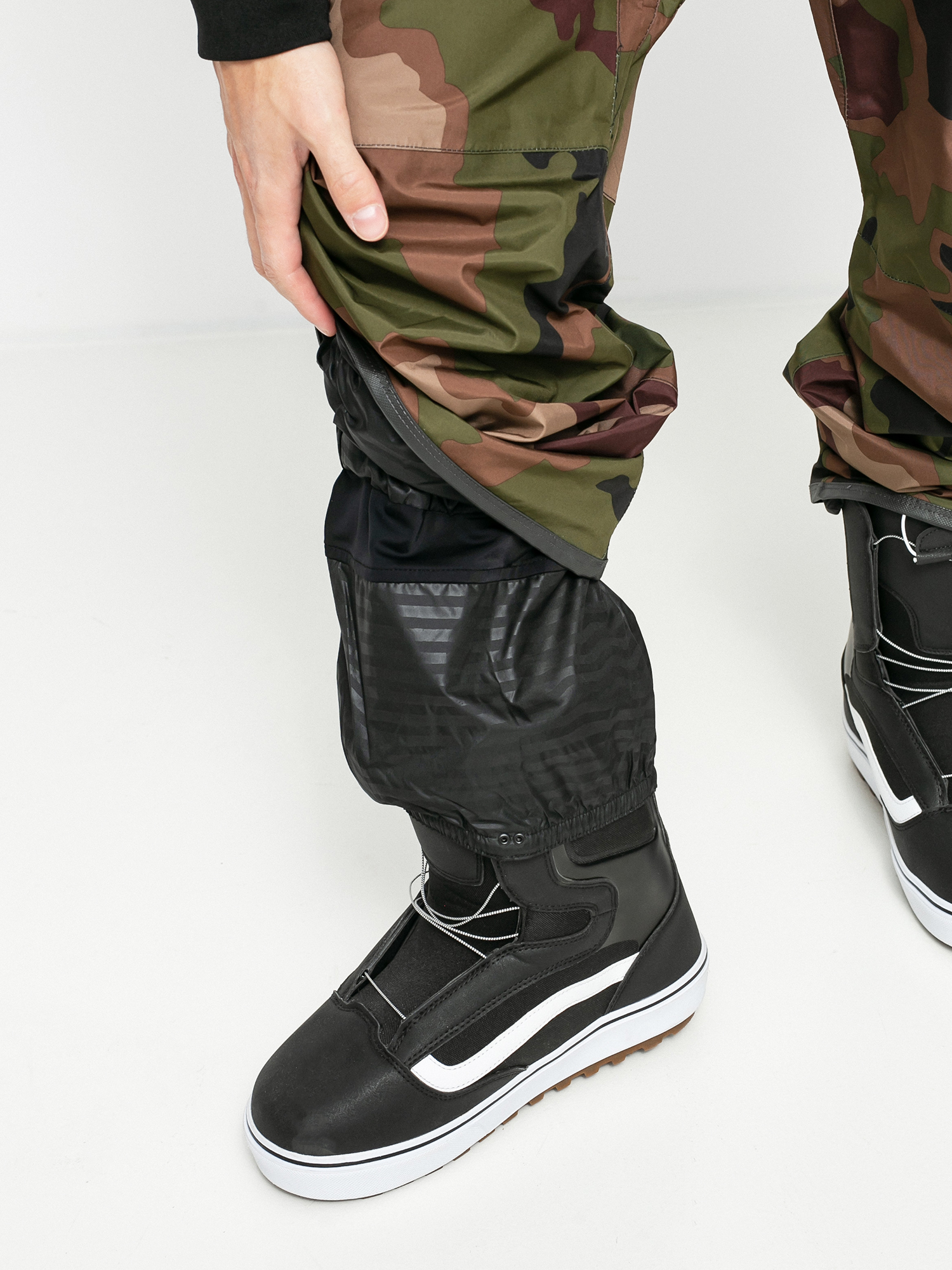 Férfi Volcom L Gore Tex Snowboard nadrág (dark camo)