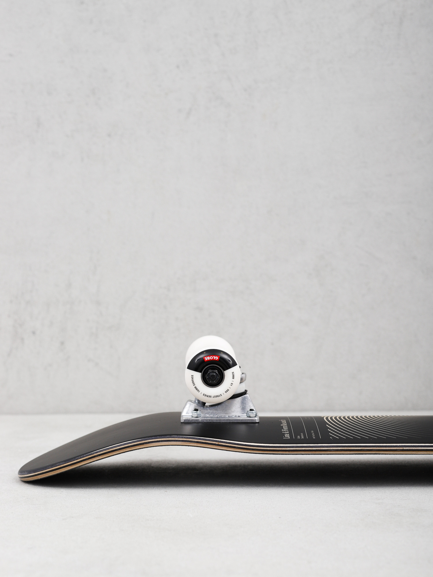 Globe G1 Lineform Komplett gördeszka (black)