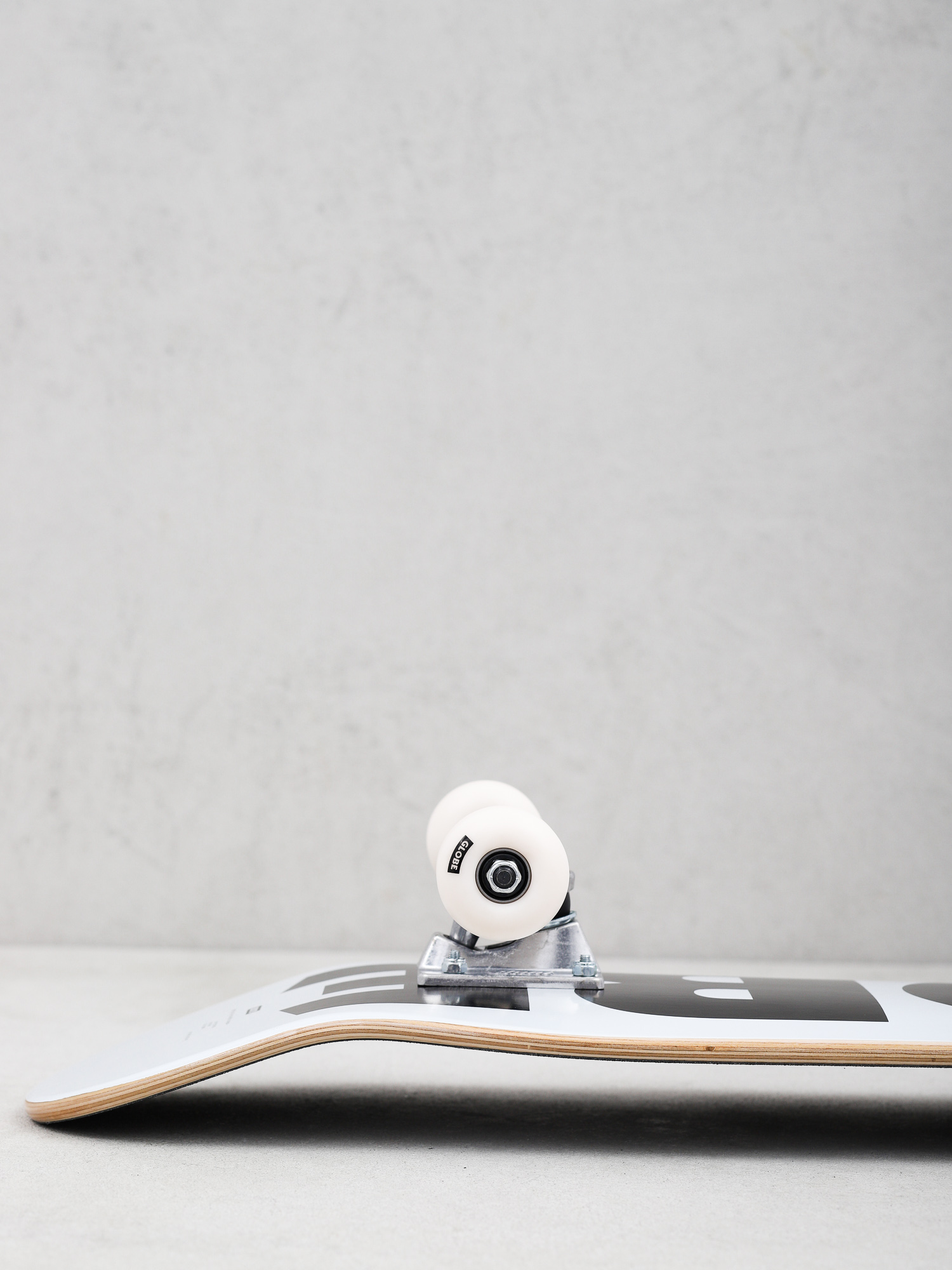 Globe G0 Fubar Komplett gördeszka (white/black)