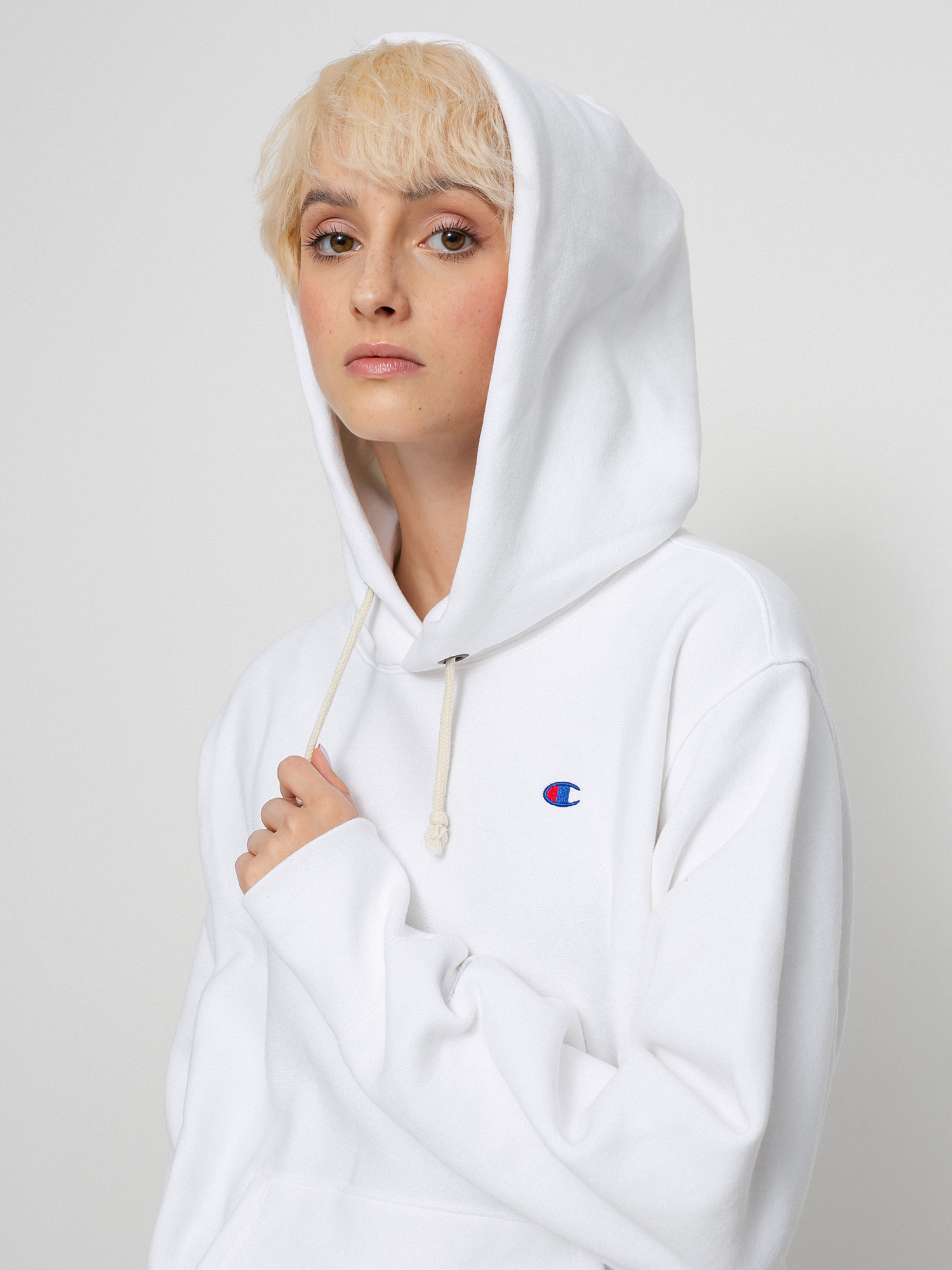Champion Sweatshirt HD 114778 Kapucnis pulóver Wmn (wht)