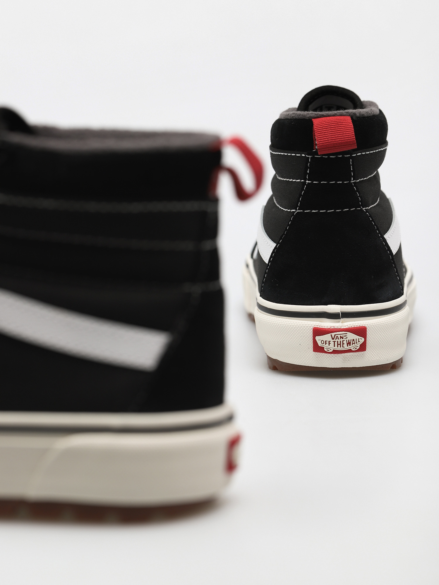 Vans Sk8 Hi MTE 1 Cipők (black/true white)