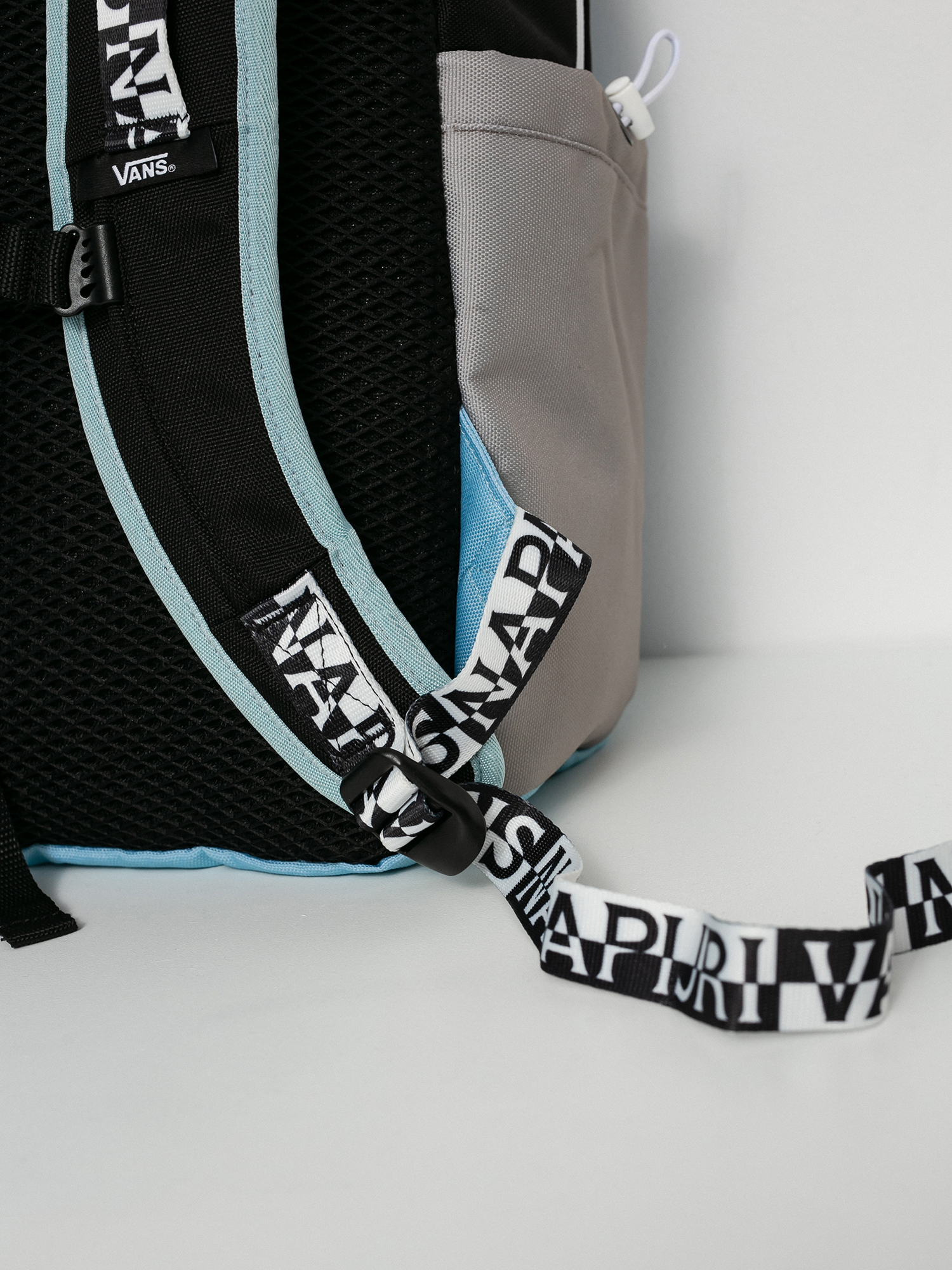 Vans X Napapijri Hátizsák Wmn (black)