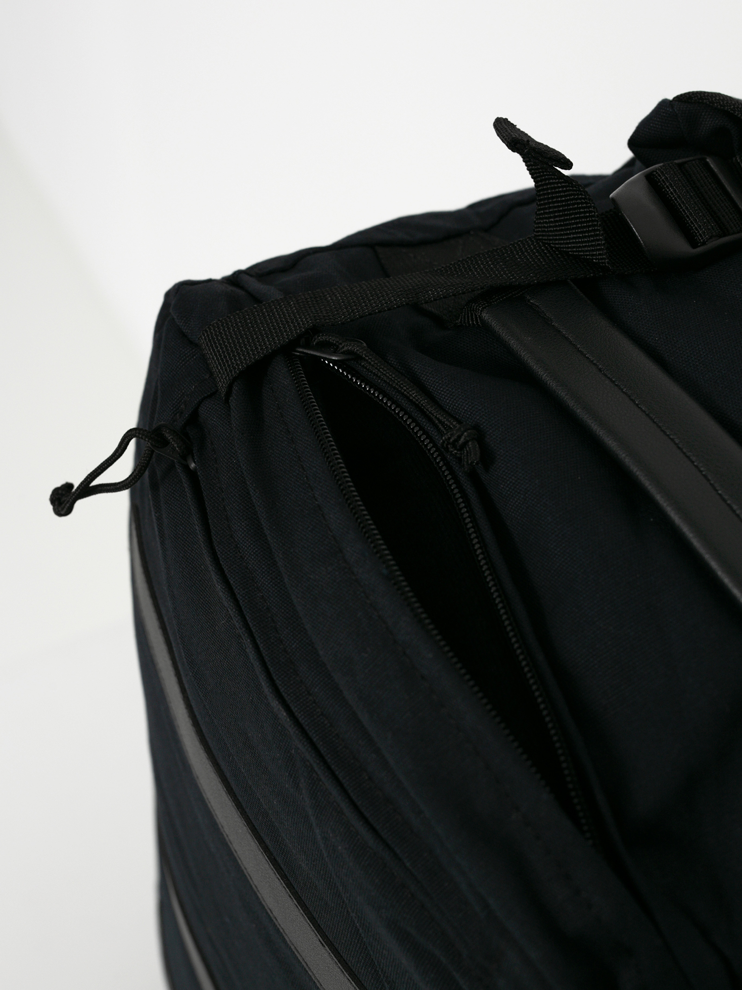 Globe Velocity 3 in 1 Travel Bag Táska (black)