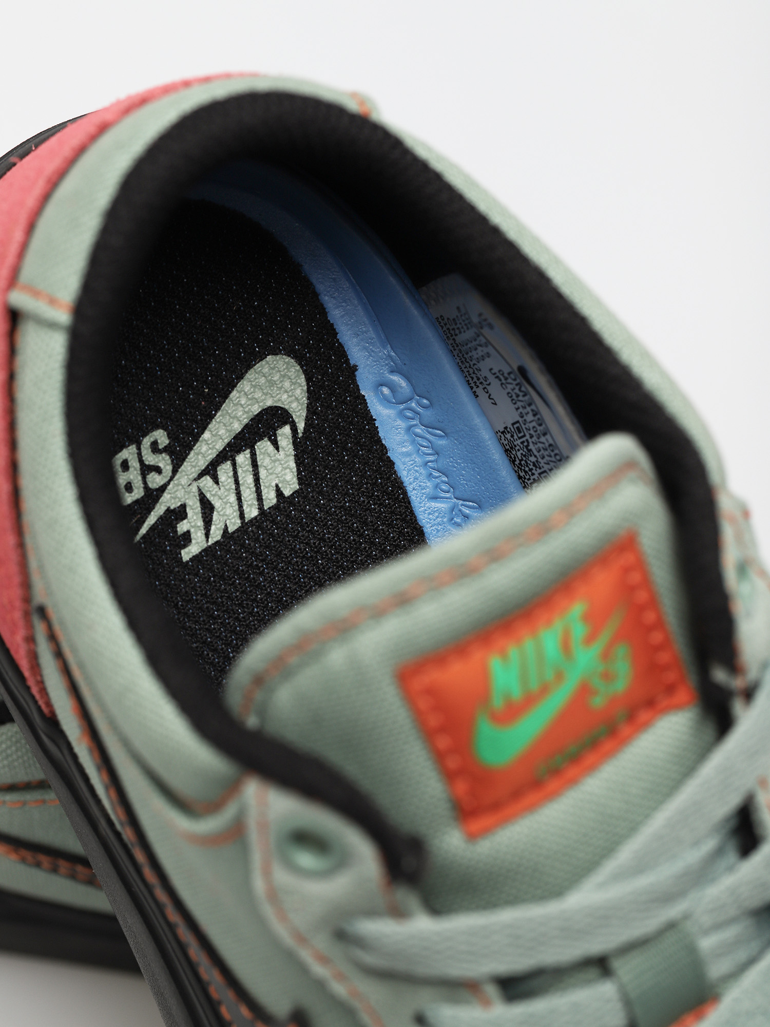 Nike SB Chron 2 Cipők (pink salt/black jade smoke sport spice)