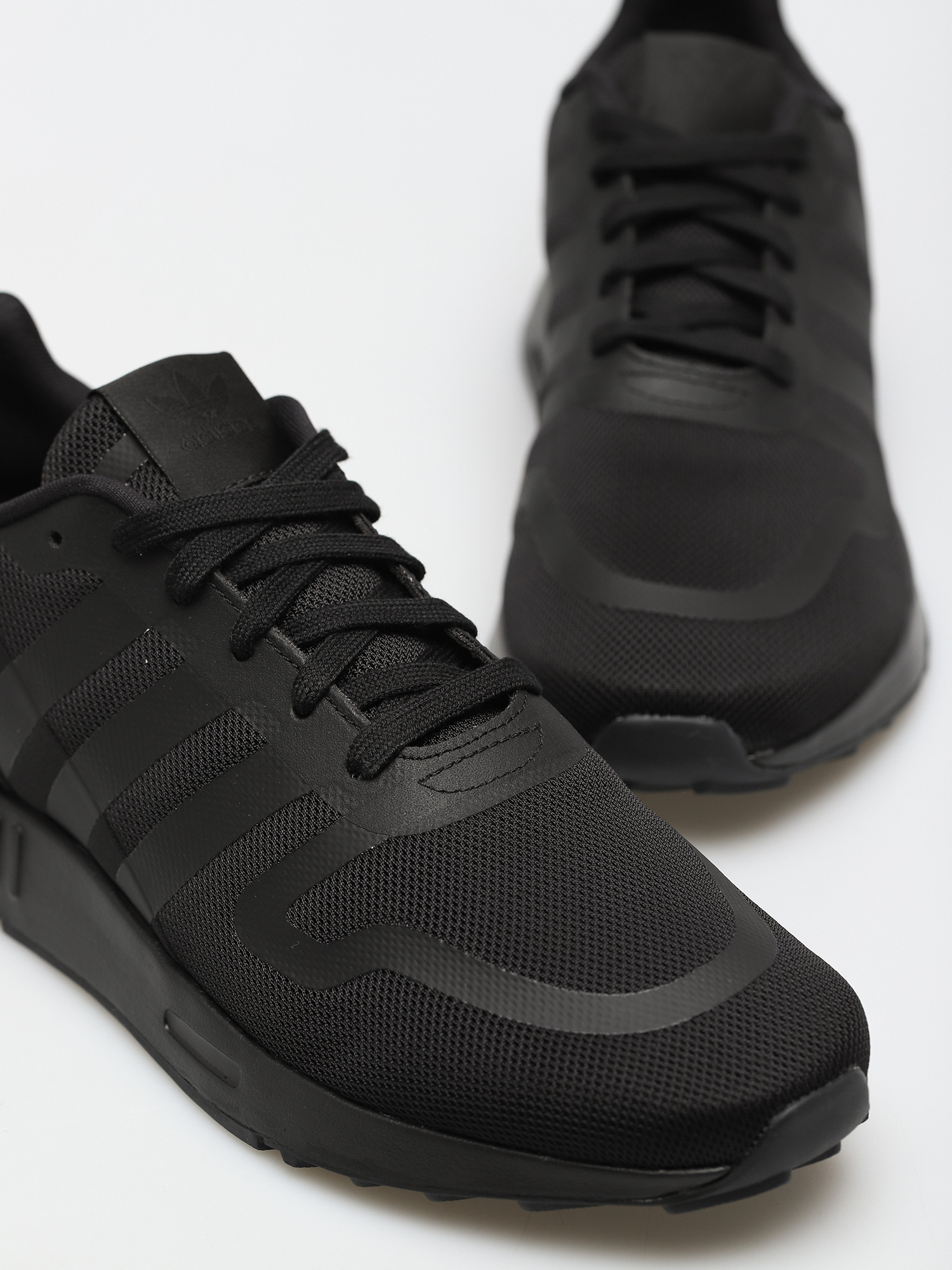 adidas Originals Multix Cipők (cblack/cblack/cblack)
