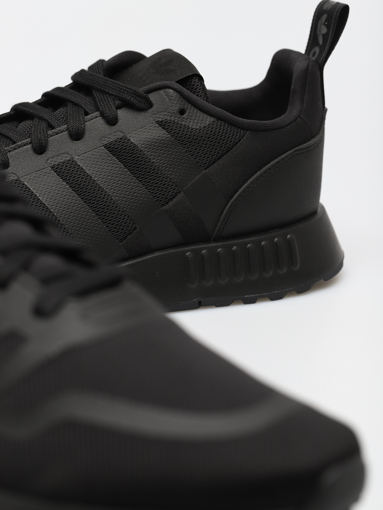 adidas Originals Multix Cipők (cblack/cblack/cblack)