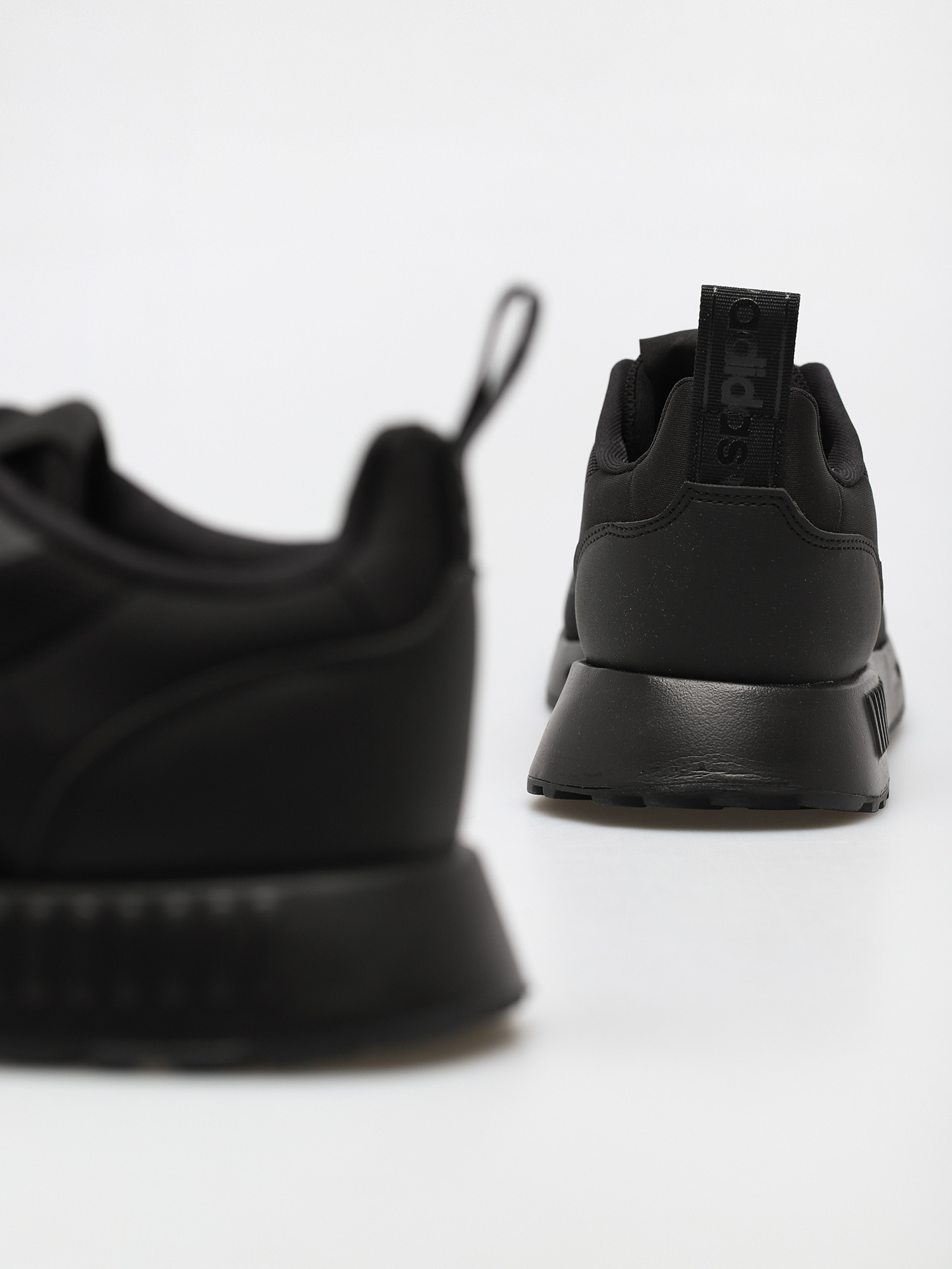 adidas Originals Multix Cipők (cblack/cblack/cblack)