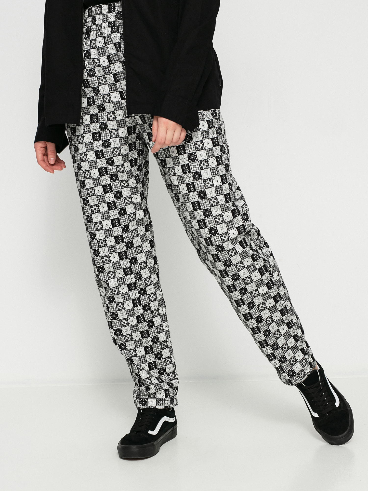 Vans X Skateistan Kisnadrág Wmn (black)