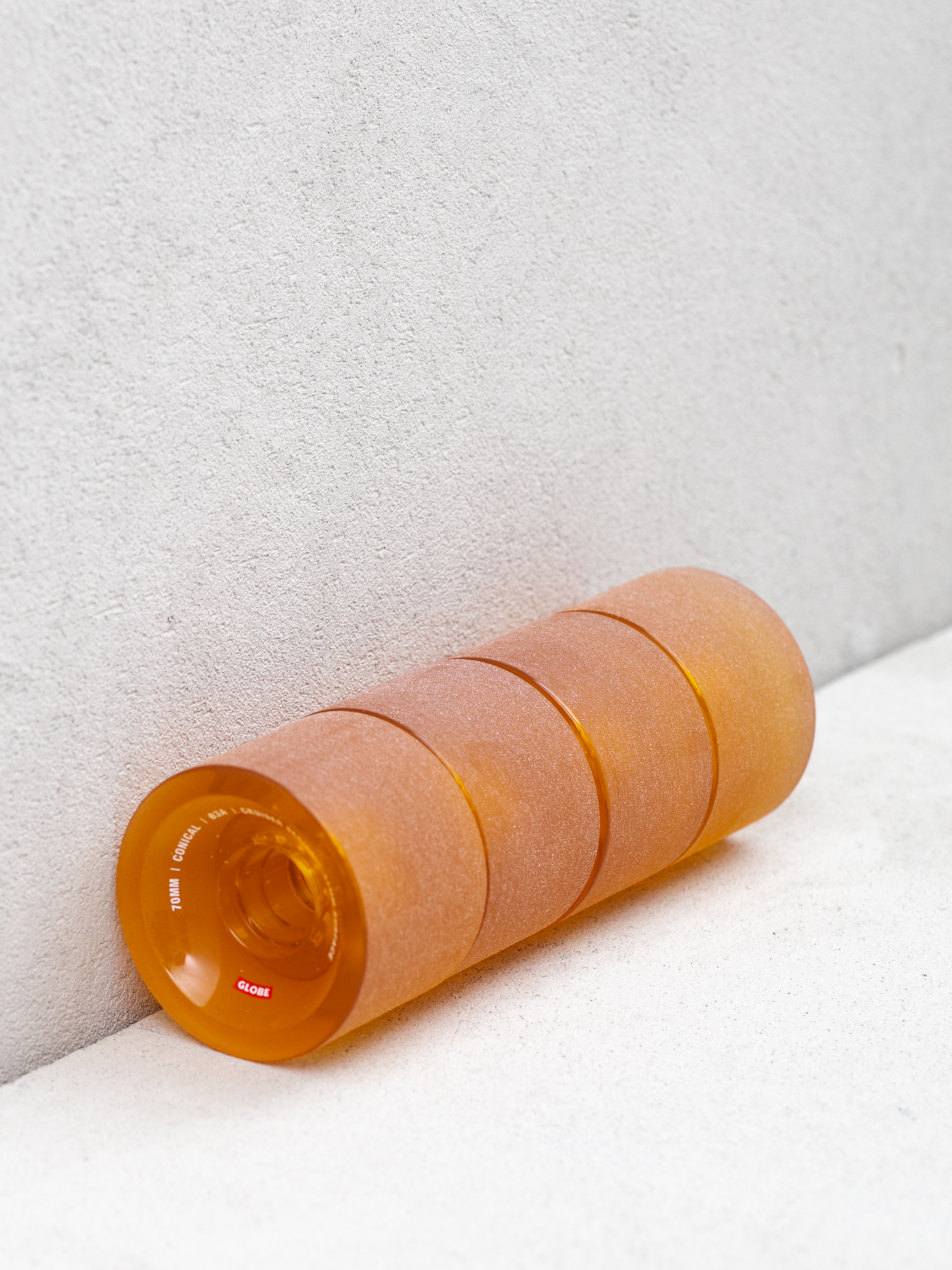 Globe Conical Cruiser Gördeszka kerék (clear amber)