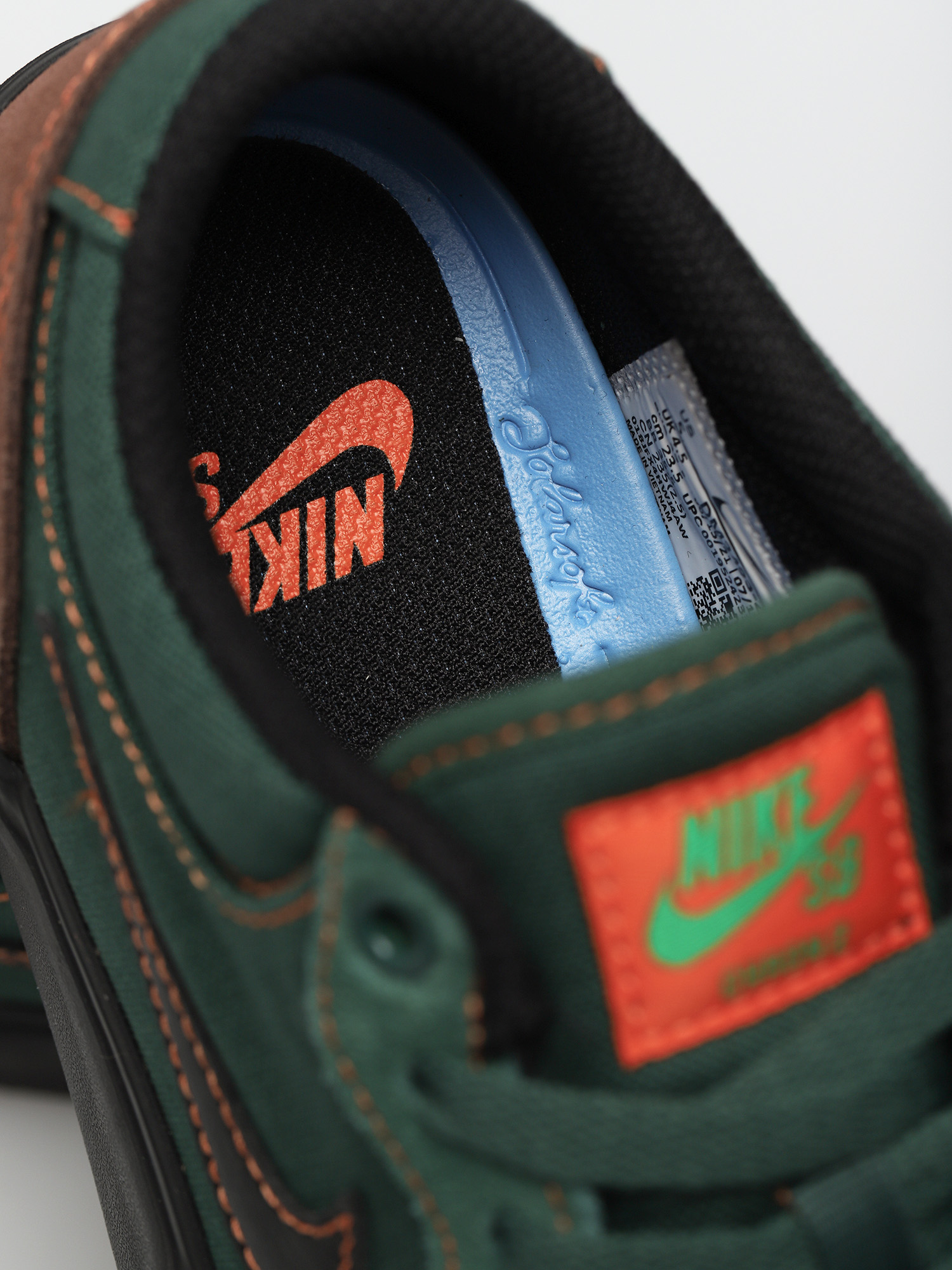Nike SB Chron 2 Cipők (lt chocolate/black noble green)
