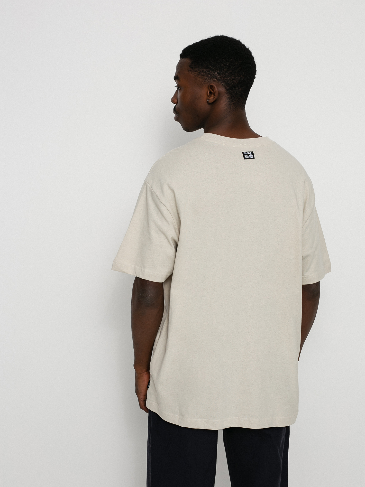 RVCA Leines Patches póló (bone)