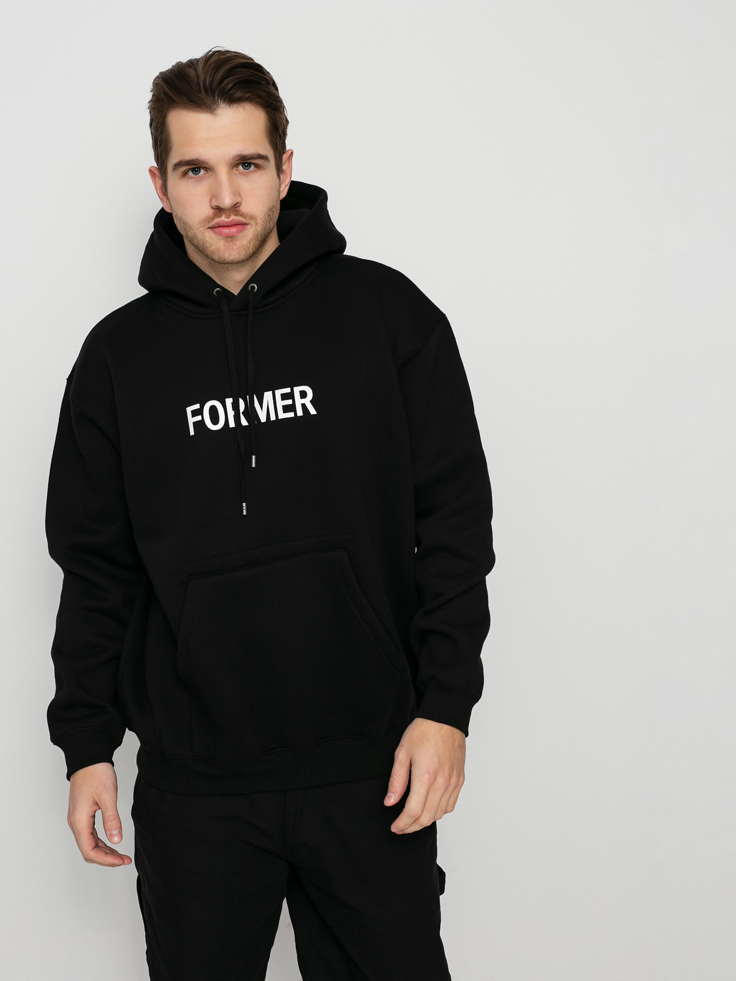 Former Legacy HD Kapucnis pulóver (black)