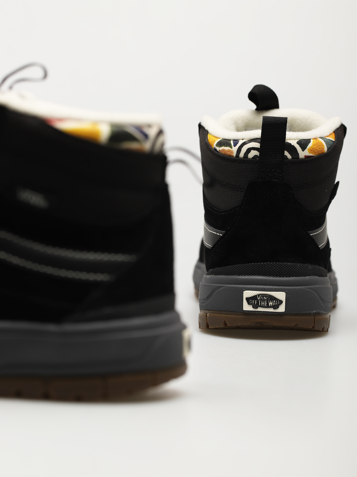 Vans X Hanna Scott Ultrarange Exo Hi MTE 1 Cipők (multi/black)