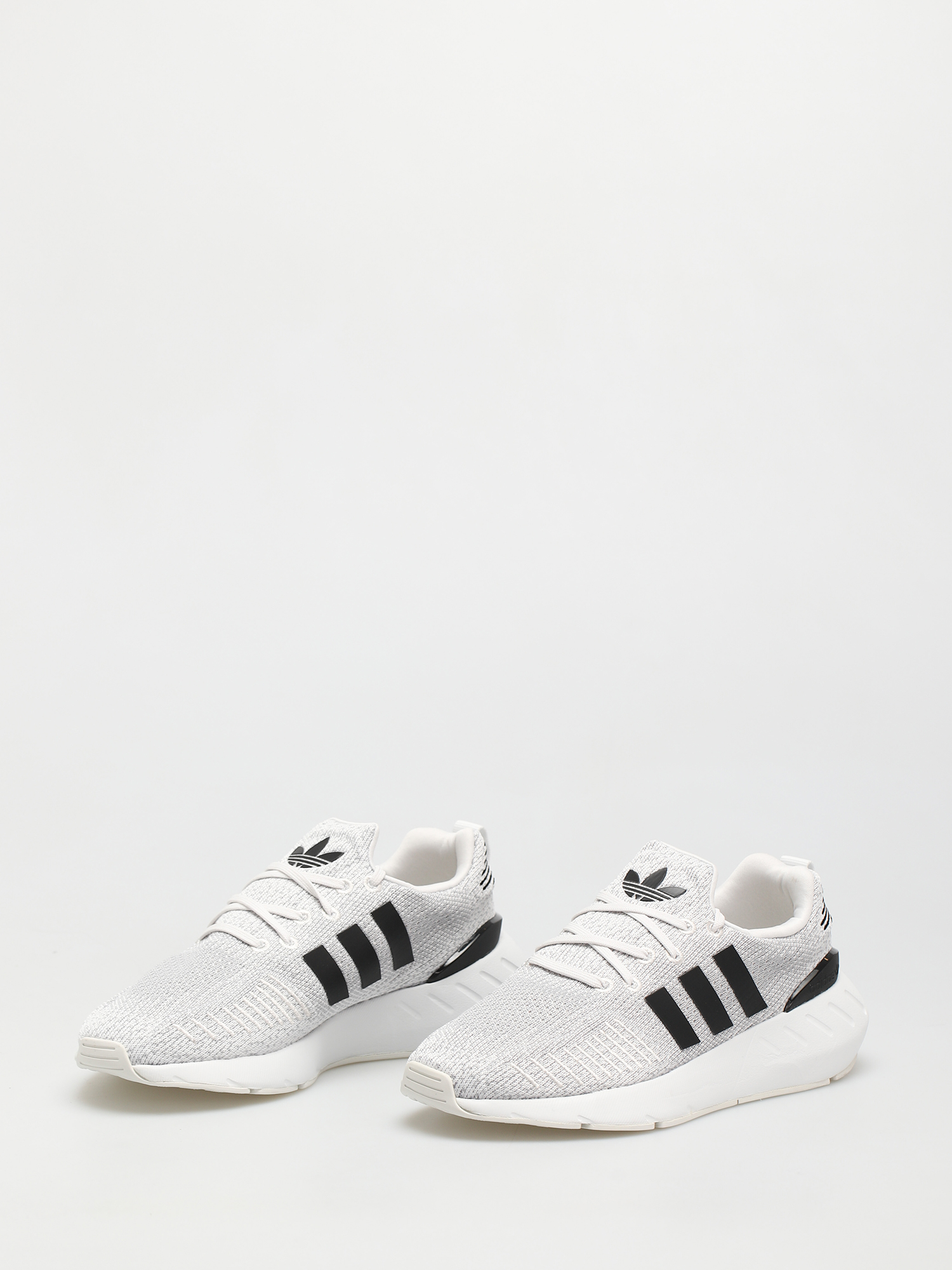adidas Originals Swift Run 22 Cipők Wmn (crywht/cblack/gretwo)