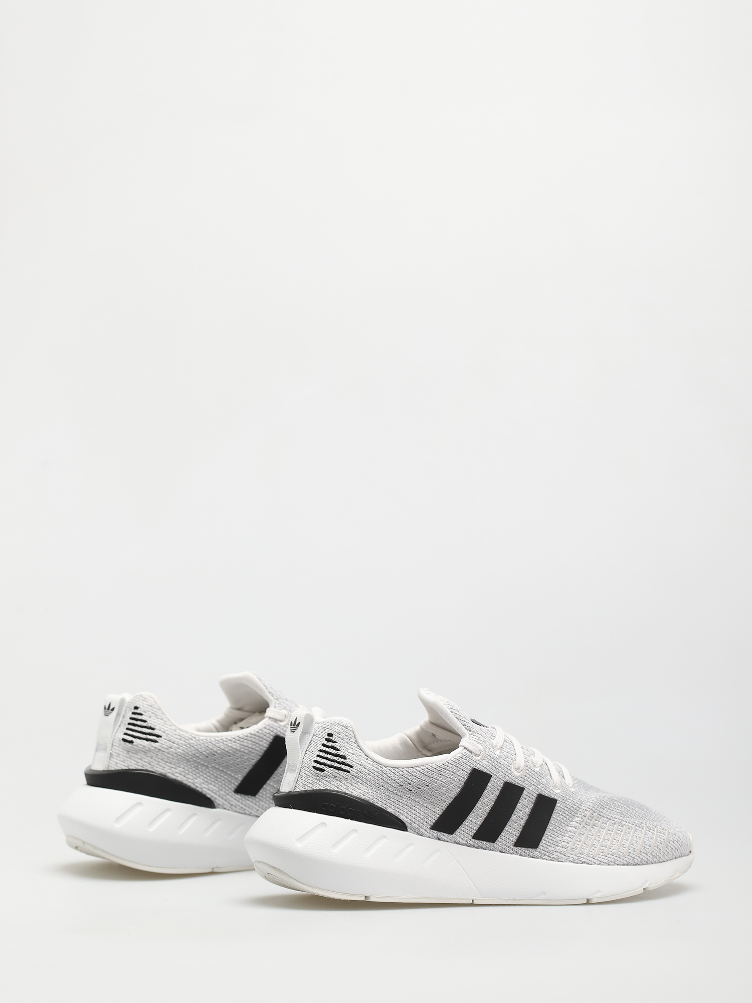 adidas Originals Swift Run 22 Cipők Wmn (crywht/cblack/gretwo)