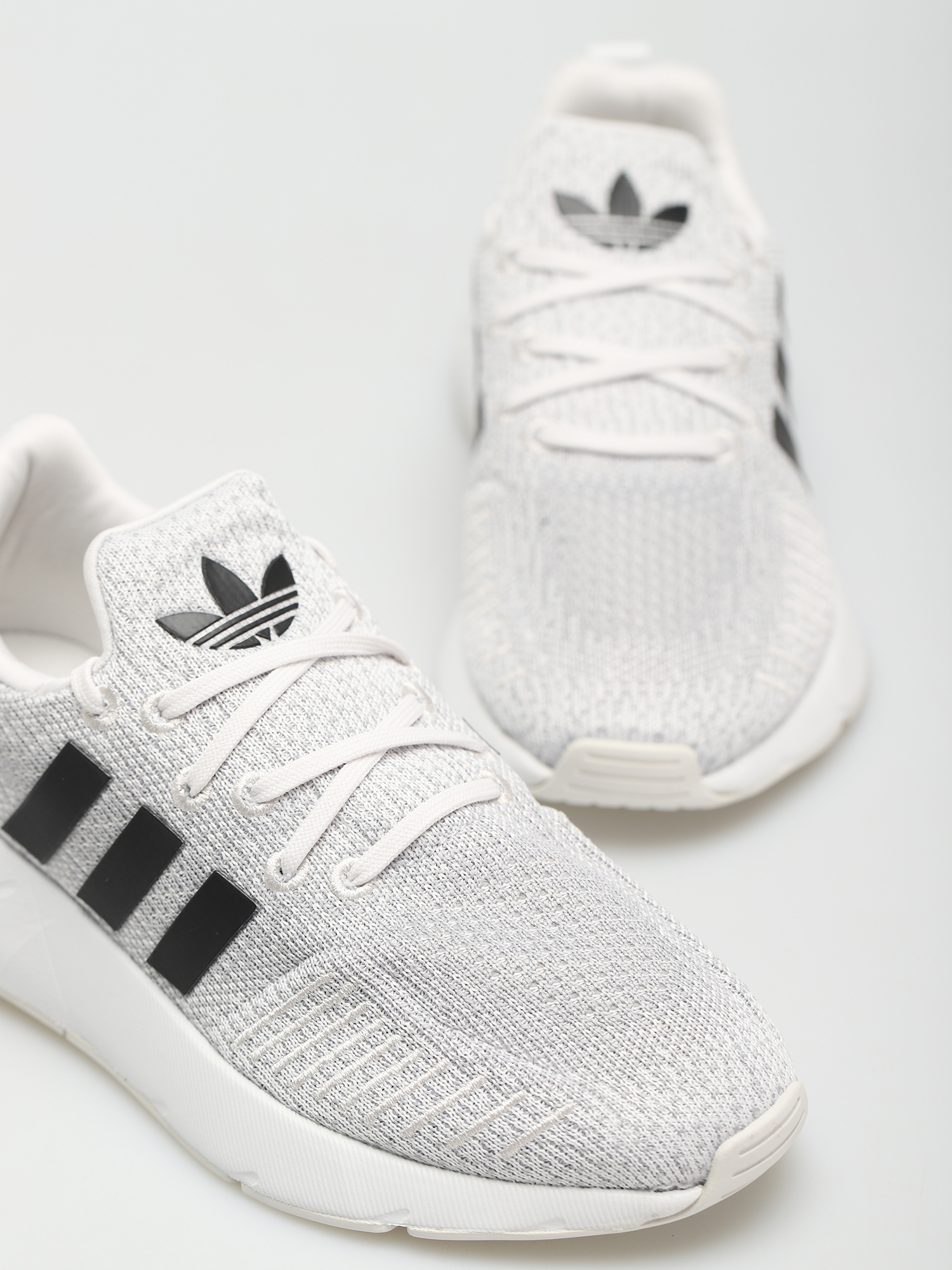 adidas Originals Swift Run 22 Cipők Wmn (crywht/cblack/gretwo)