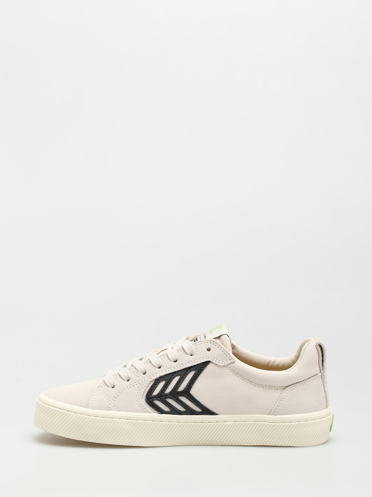 Cariuma Catiba Pro Cipők (vintage white/black logo)