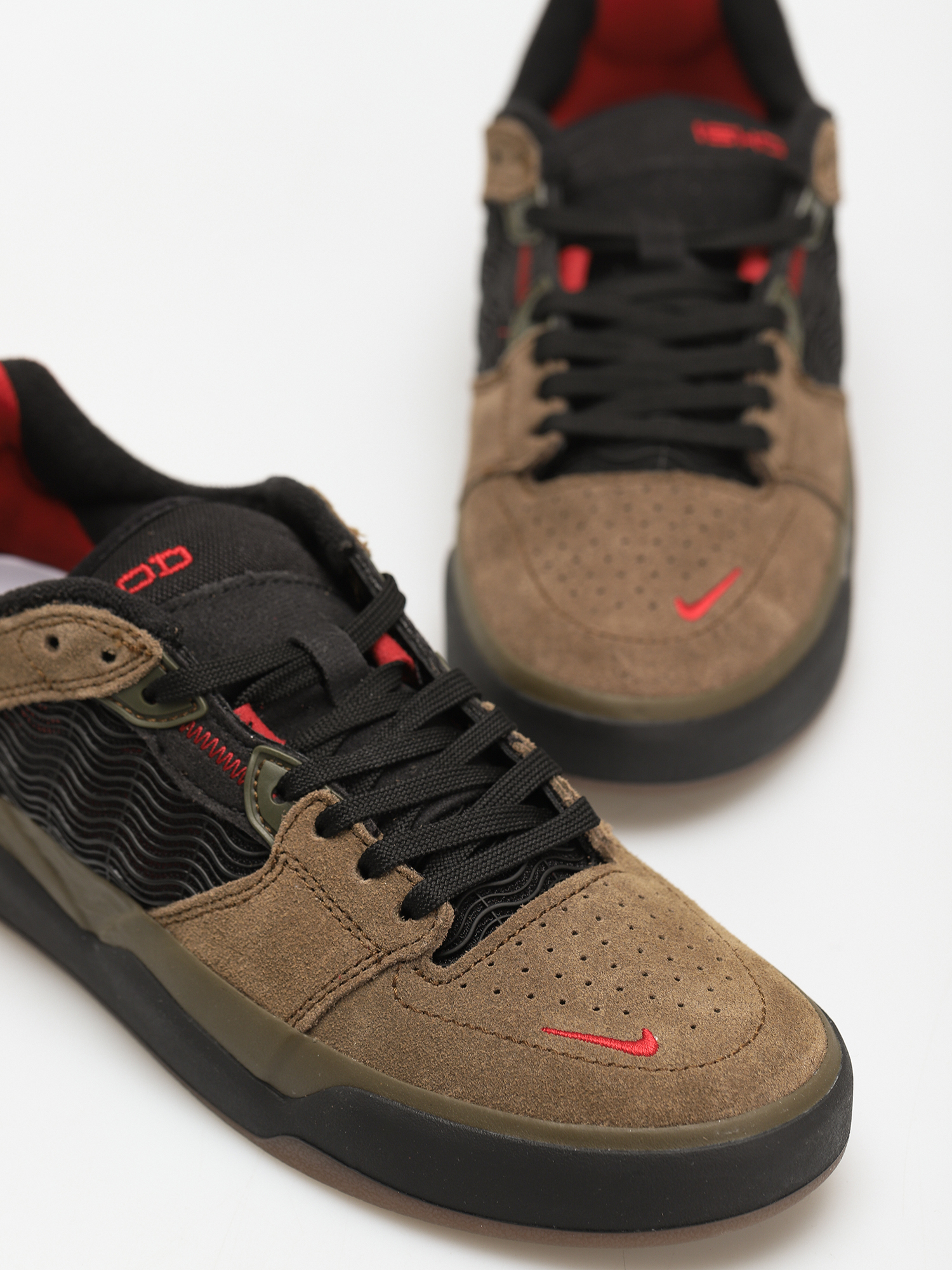 Nike SB Ishod Cipők (light olive/black light olive)