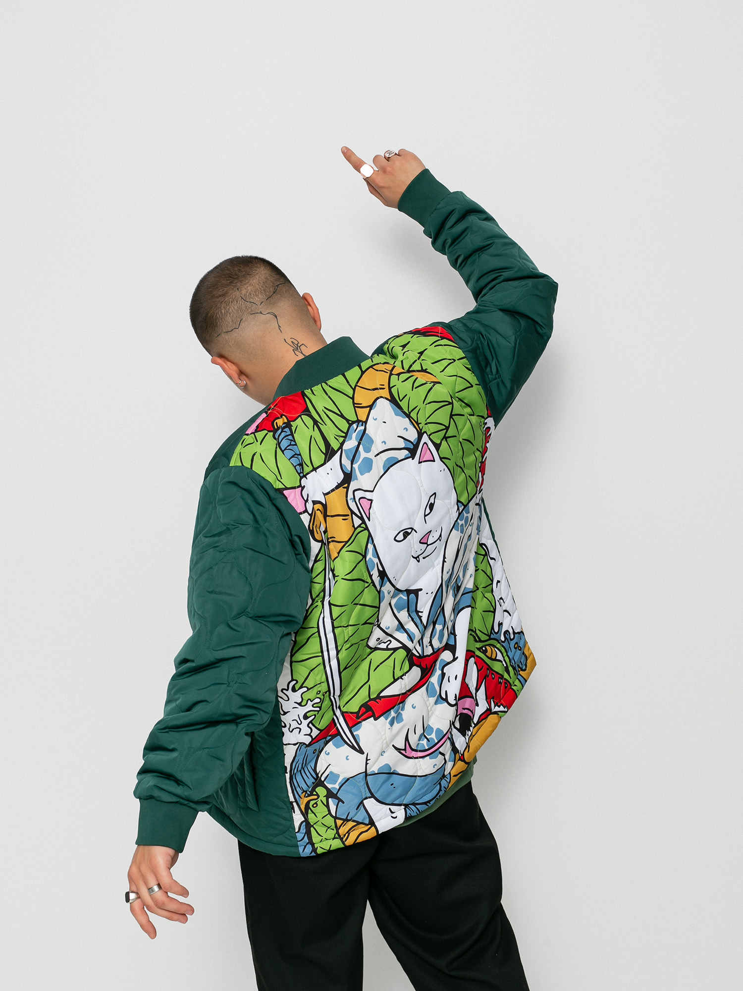 RipNDip Nermurari Warrior Quilted Bomber Dzseki (pine green)