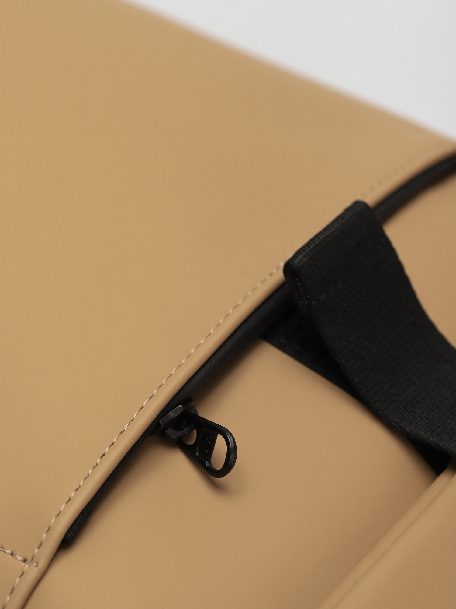 Ucon Acrobatics Hajo Mini Lotus Hátizsák (almond)