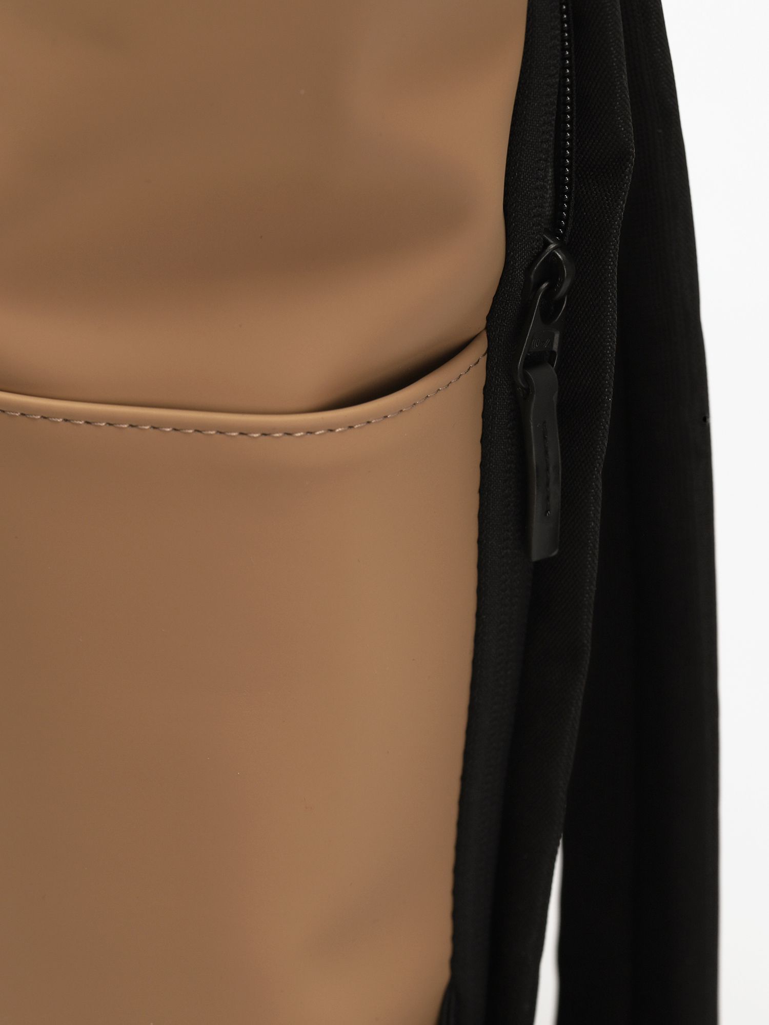 Ucon Acrobatics Hajo Mini Lotus Hátizsák (almond)