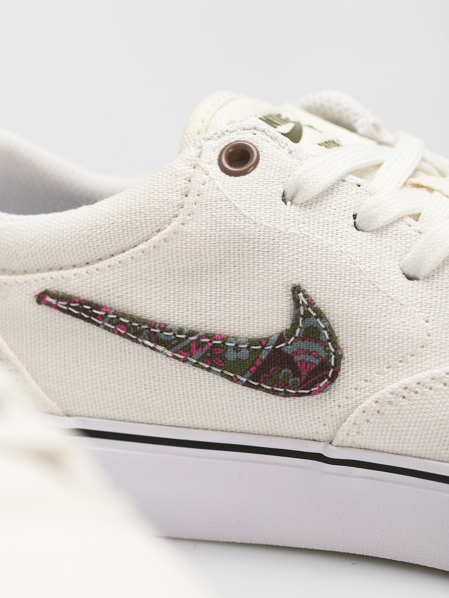 Nike SB Chron 2 Canvas Premium Cipők (sail/rough green sangria cool grey)