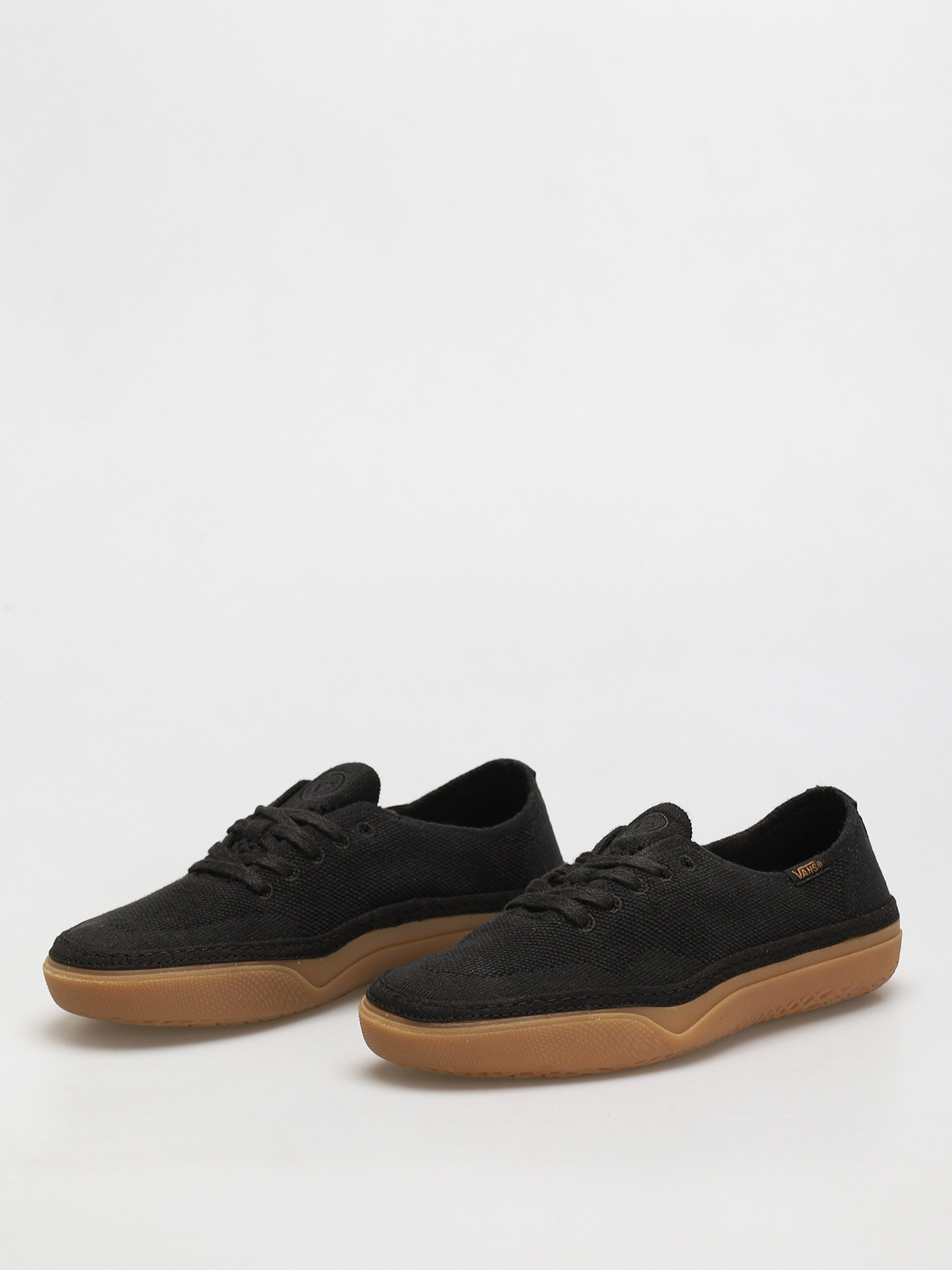 Vans Circle Vee Cipők (black/gum)