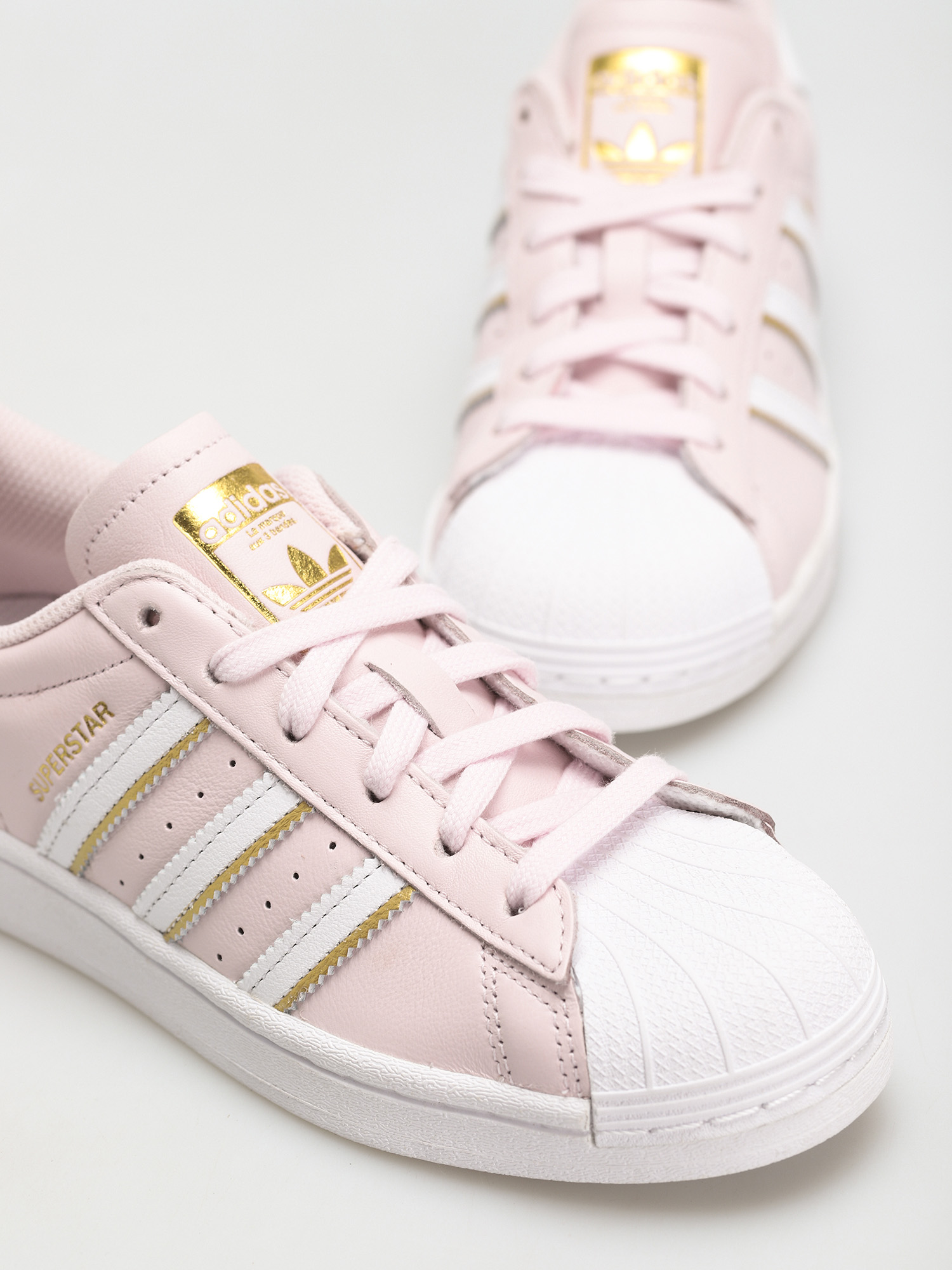 adidas Originals Superstar Cipők Wmn (ftwwht/almpnk/goldmt)