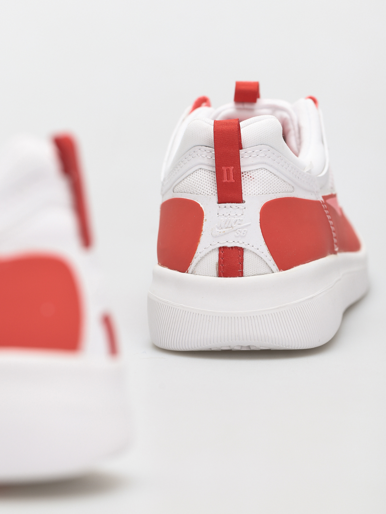 Nike SB Nyjah Free 2 Cipők (lobster/pink gaze  lobster white)