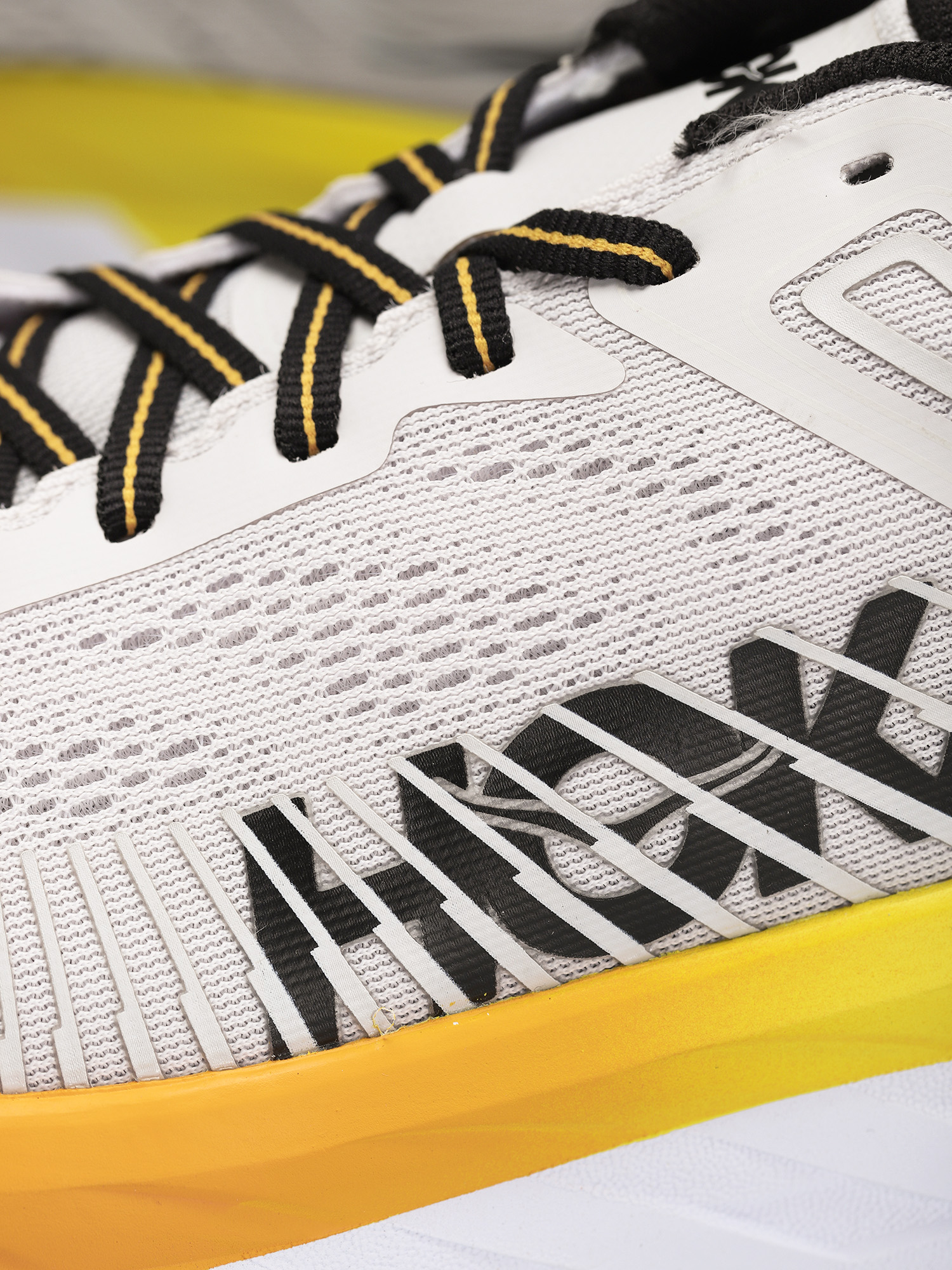 Hoka One One Bondi 7 Cipők (nimbus cloud/radiant yellow)