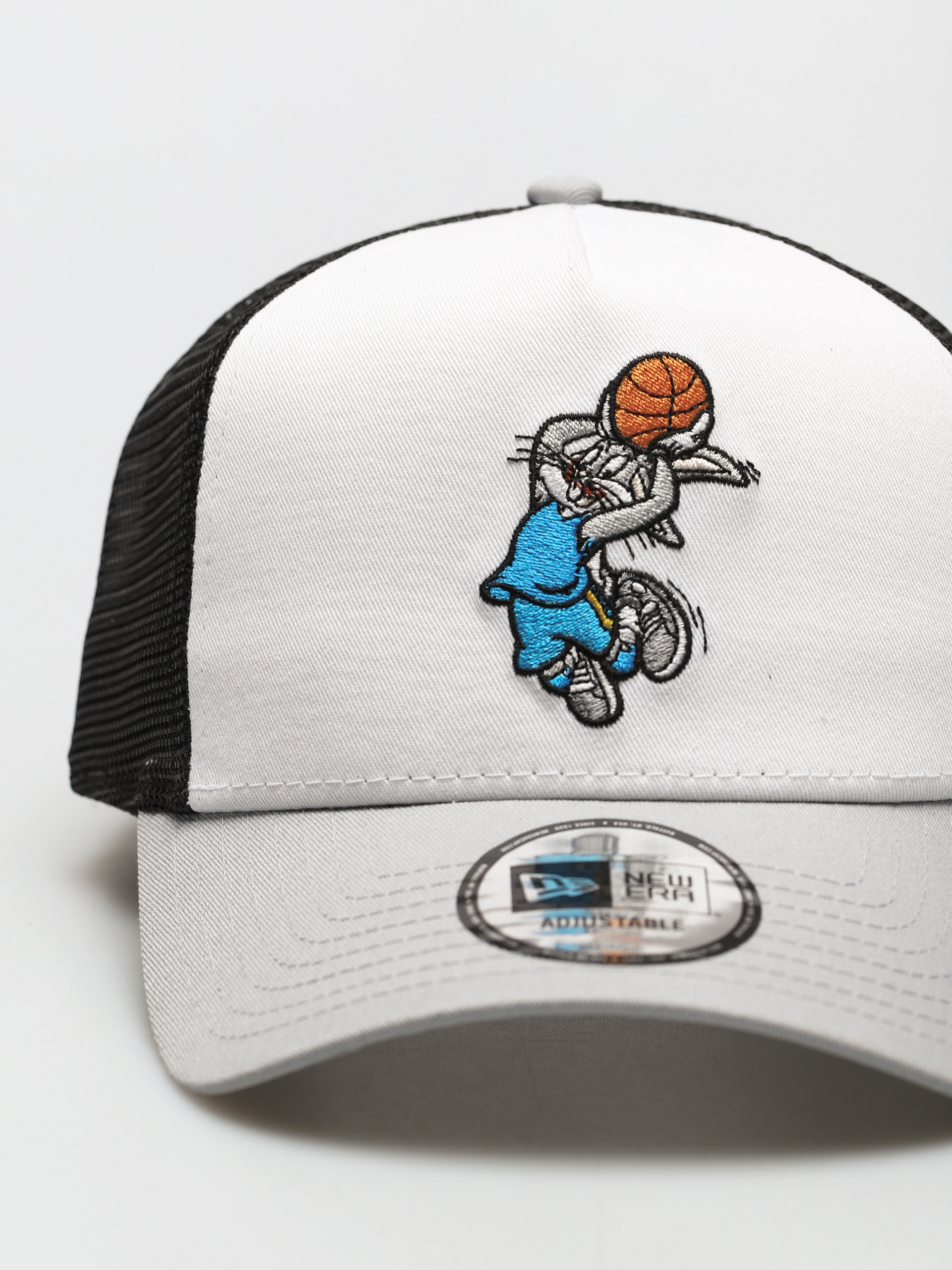 New Era Character Sports Trucker Baseball sapka (grey/white/black)