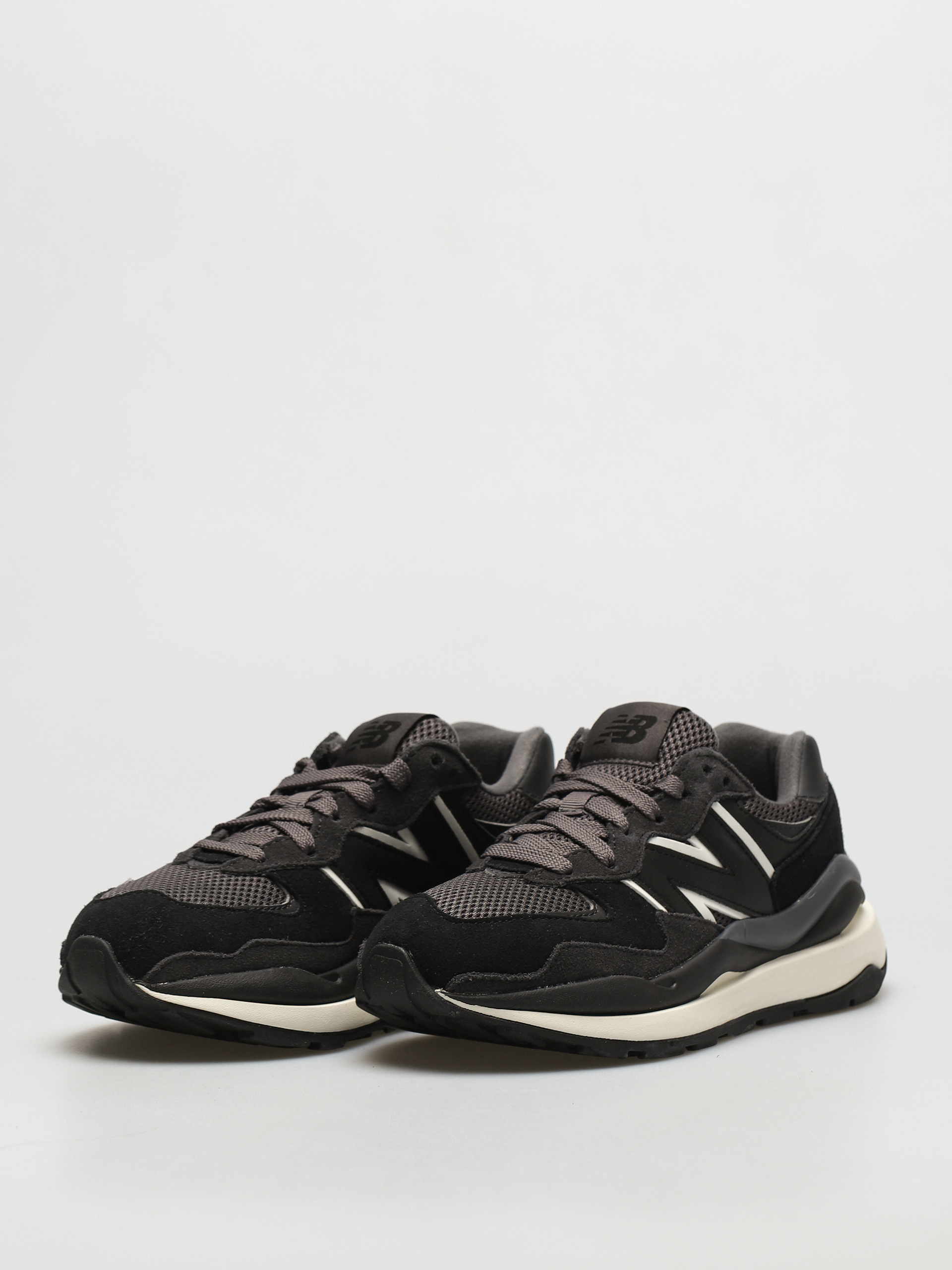 New Balance 5740 Cipők Wmn (black)
