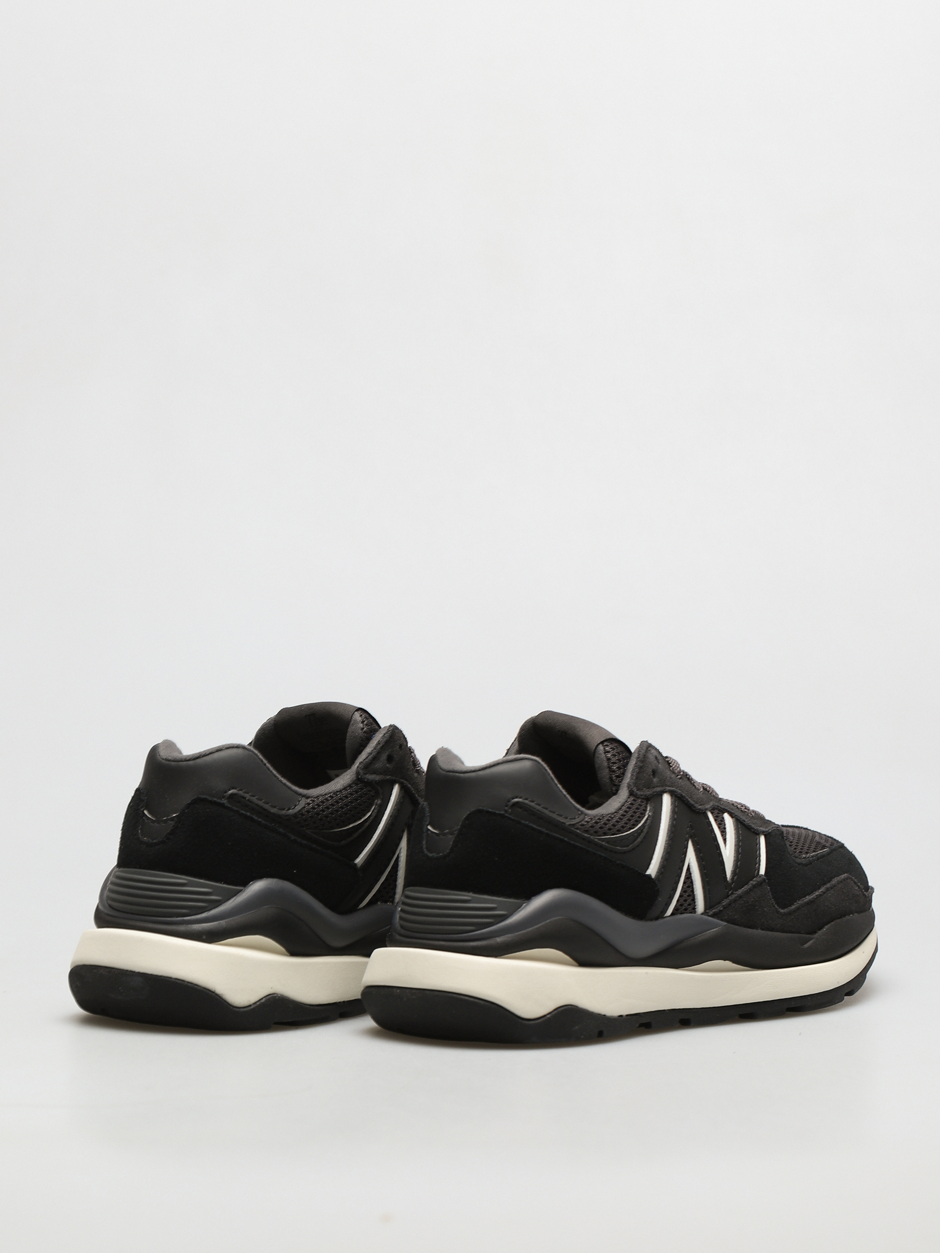 New Balance 5740 Cipők Wmn (black)
