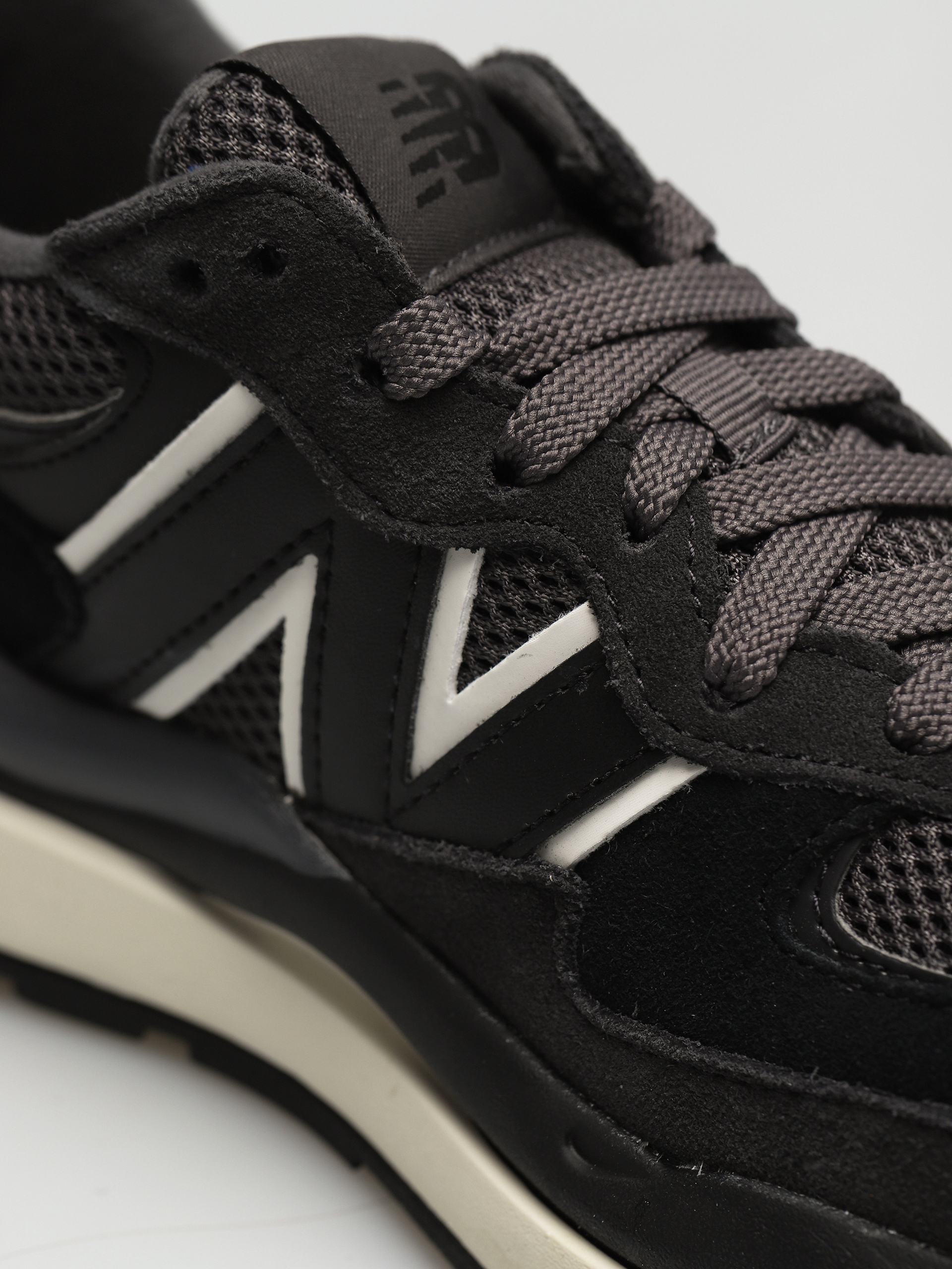 New Balance 5740 Cipők Wmn (black)