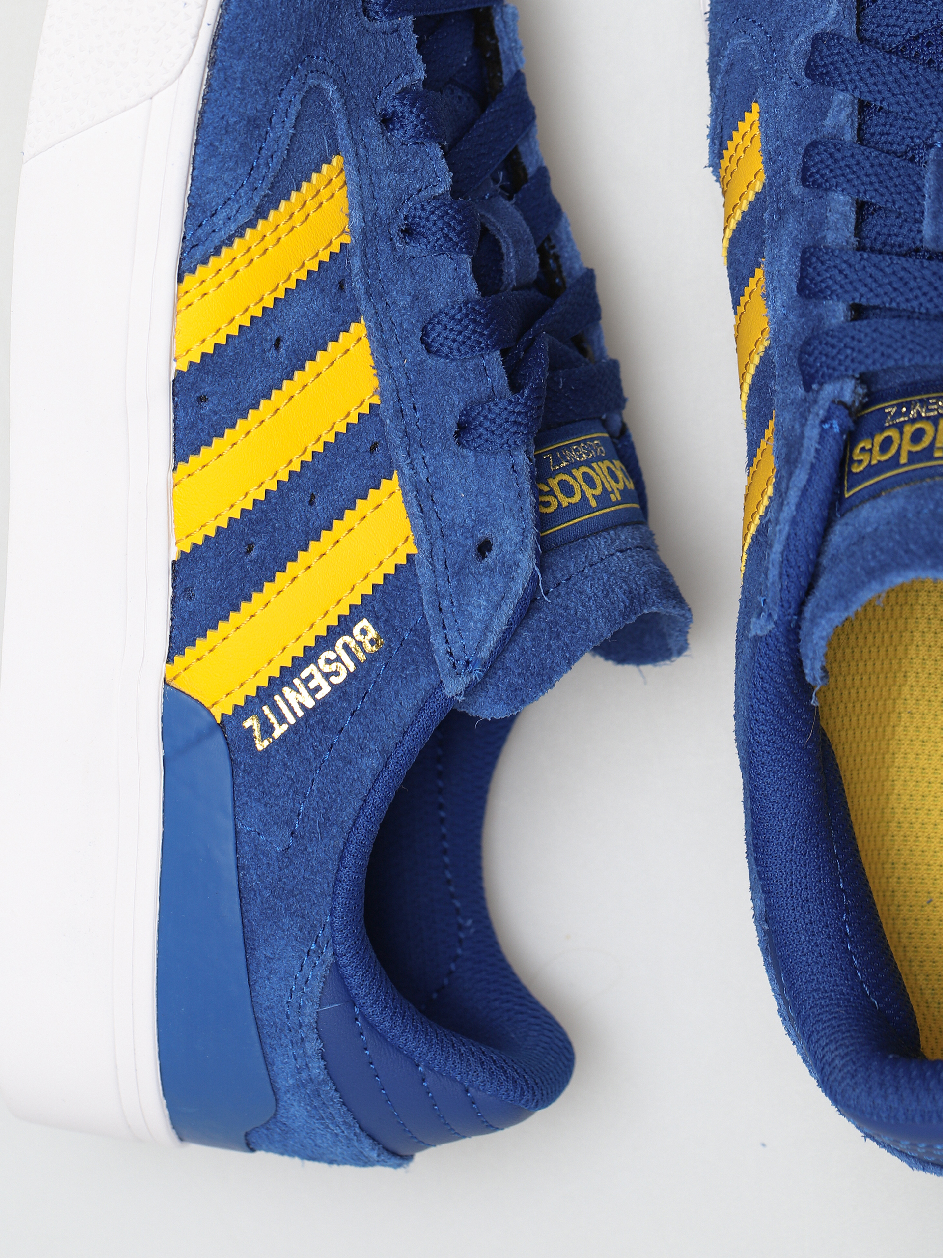 adidas Busenitz Vulc II Cipők (croyal/bogold/ftwwht)