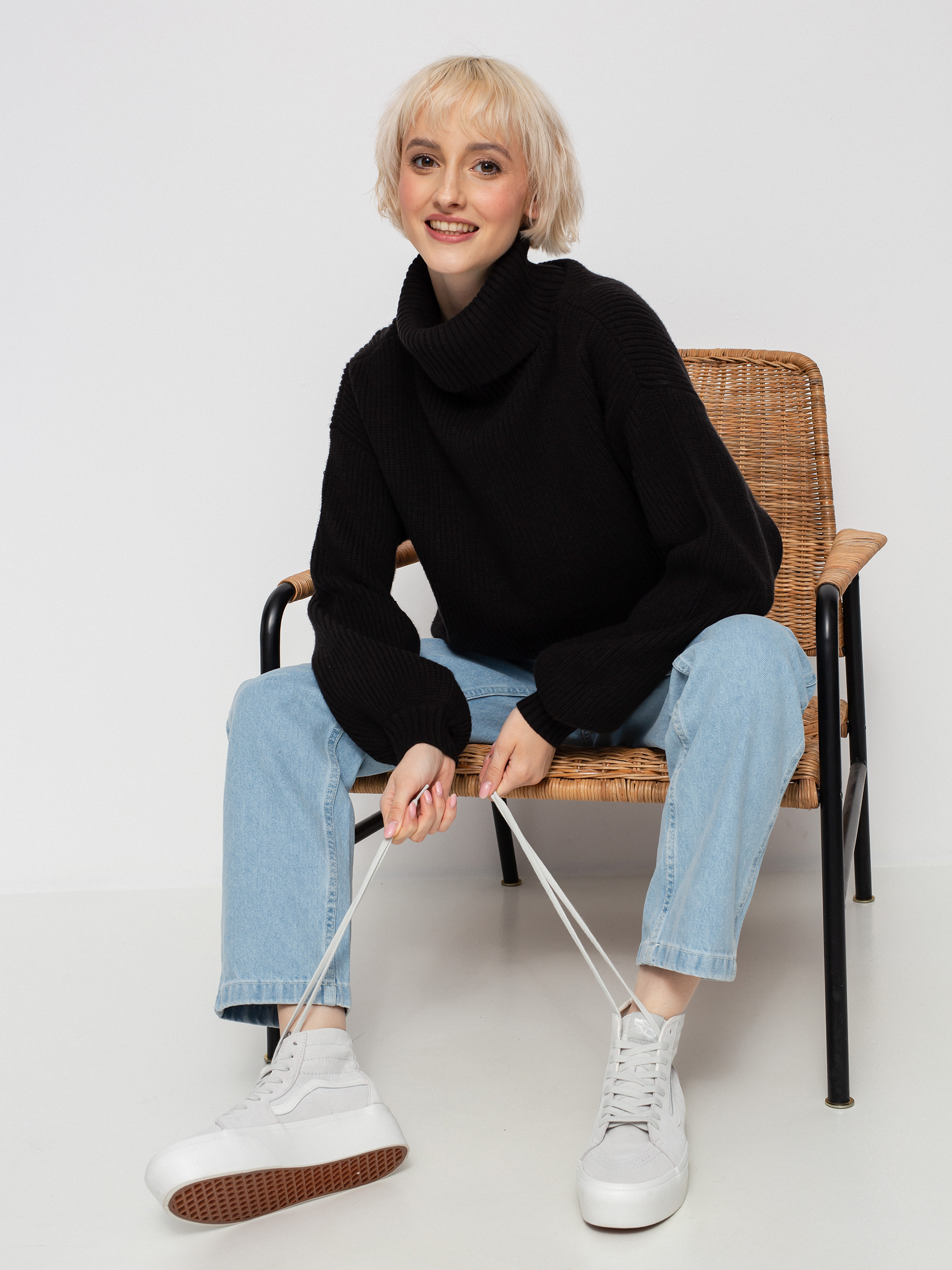 RVCA Citizen Sweater Pulóver Wmn (true black)