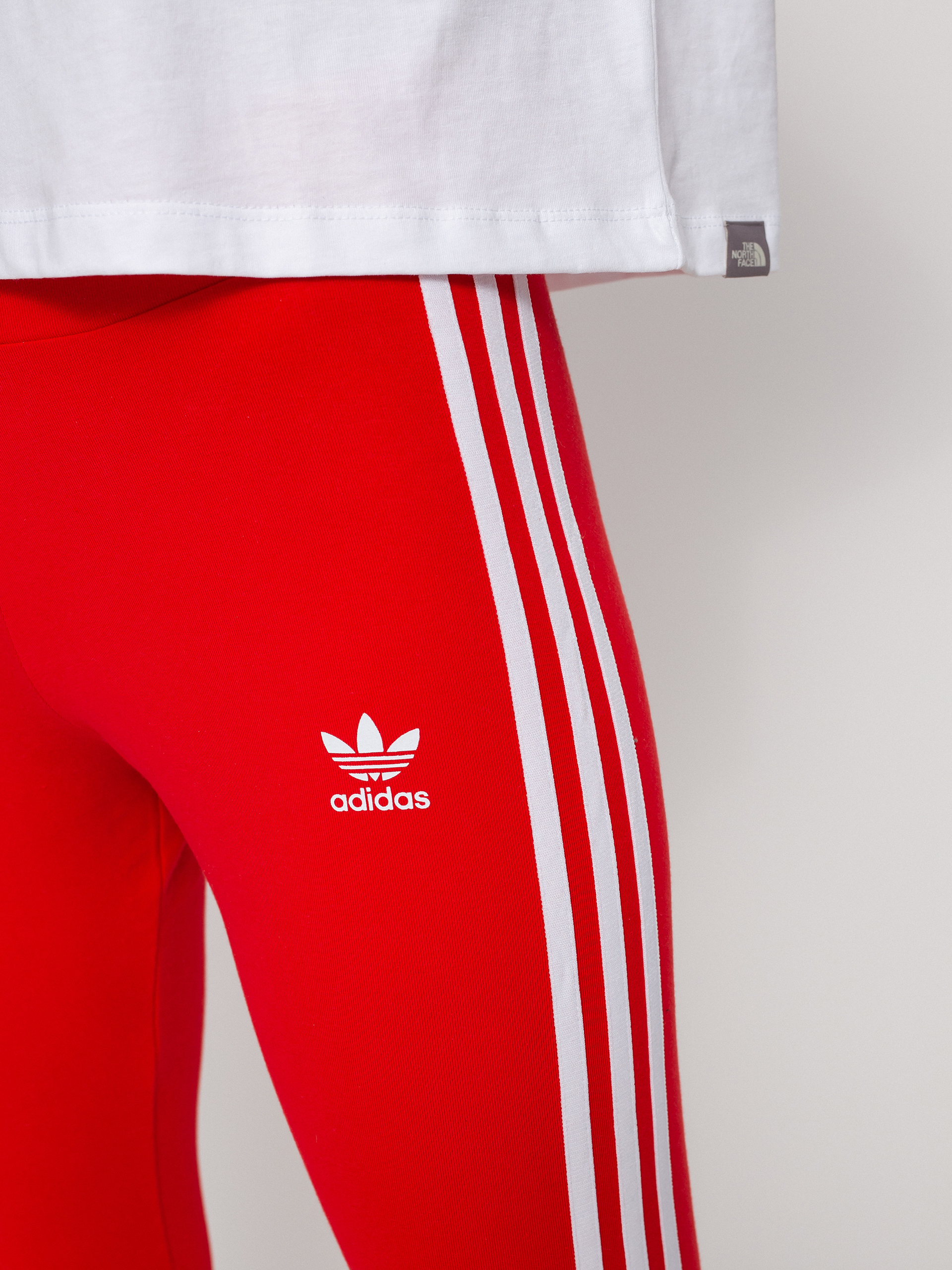 adidas Originals 3 Stripes Leggings Wmn (vivid red)